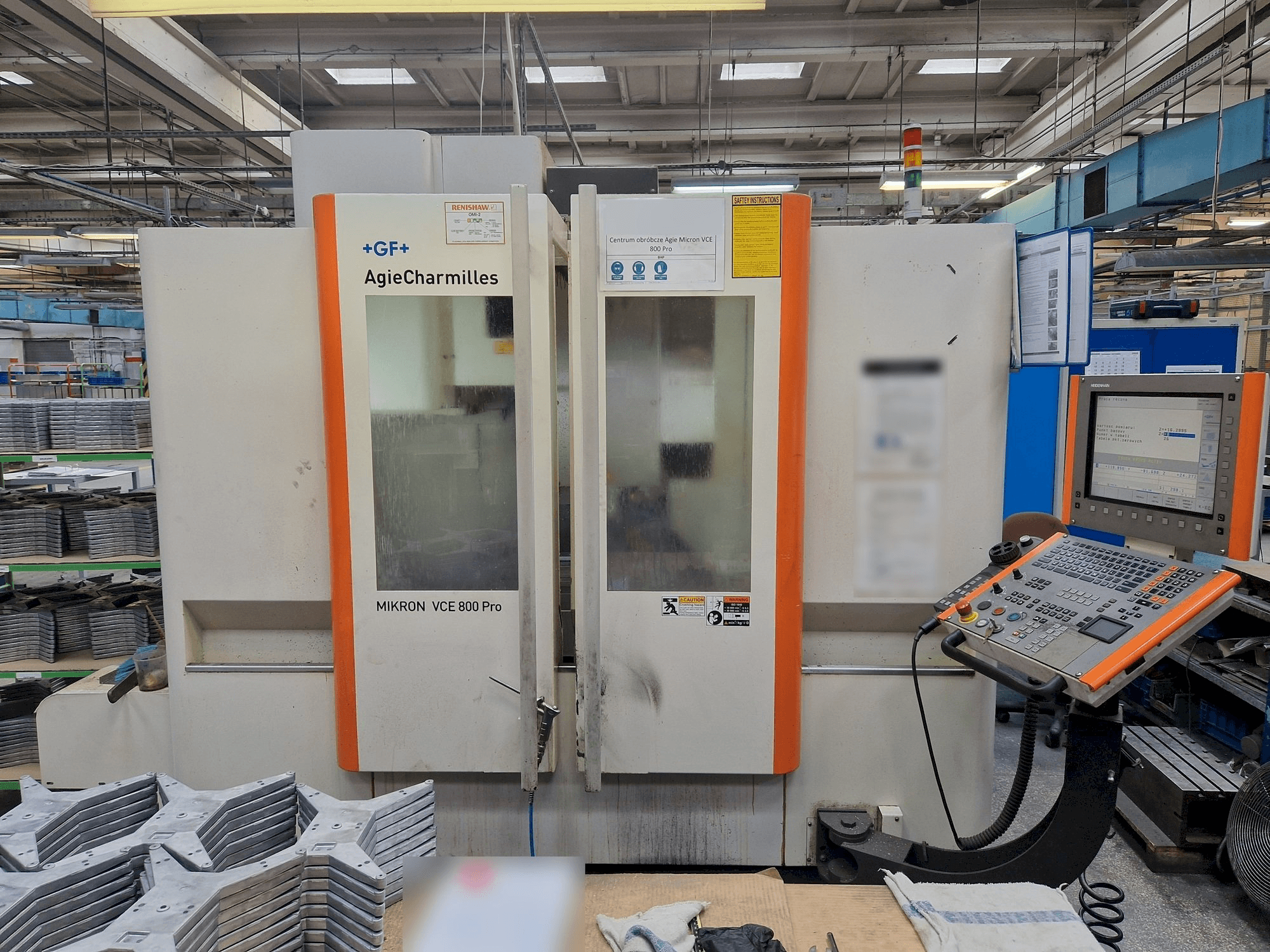 Makine AgieCharmilles MIKRON VCE 800 PRO - Önden görünüm