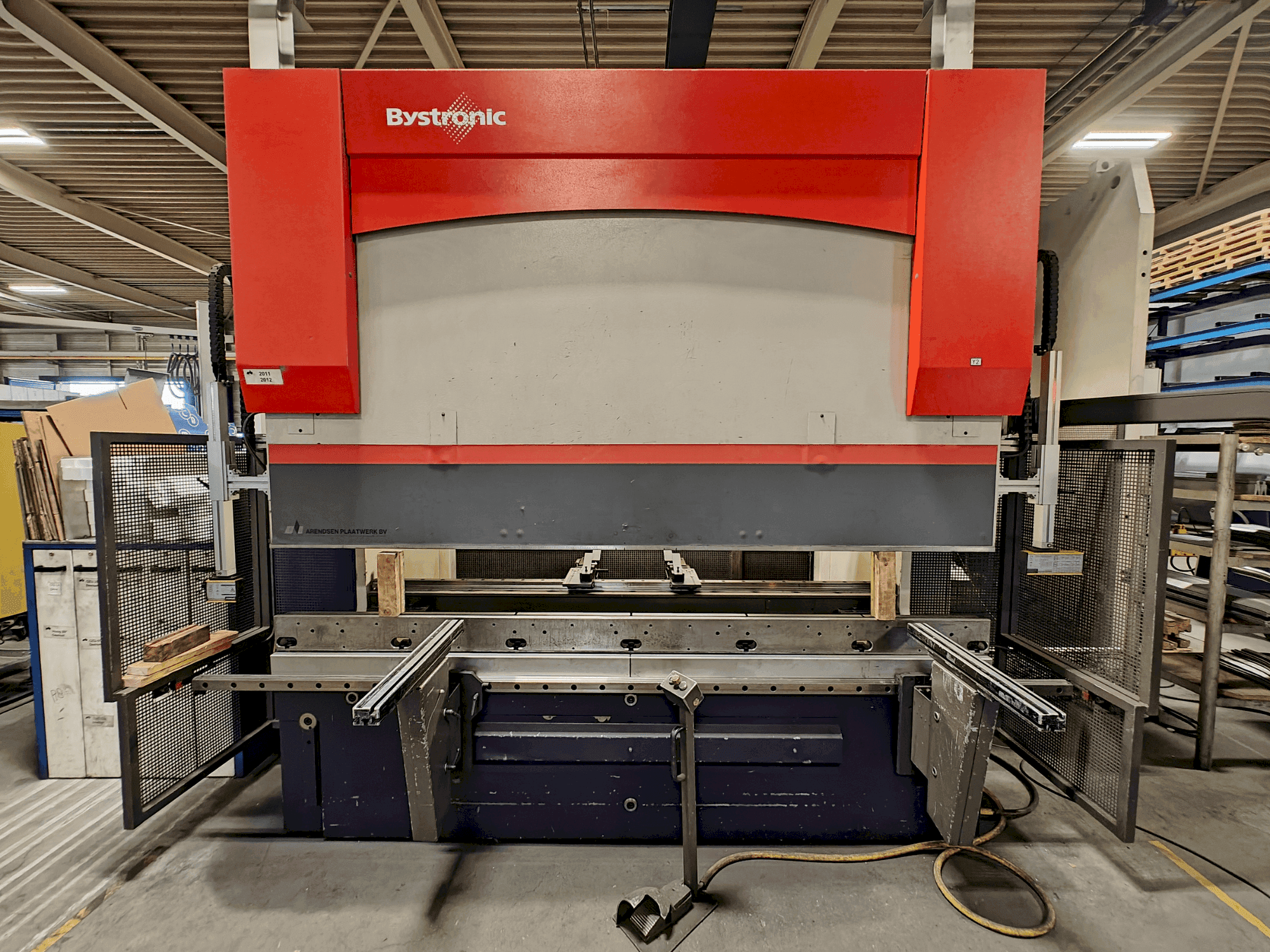 Makine Bystronic PR 100x3100 - Önden görünüm