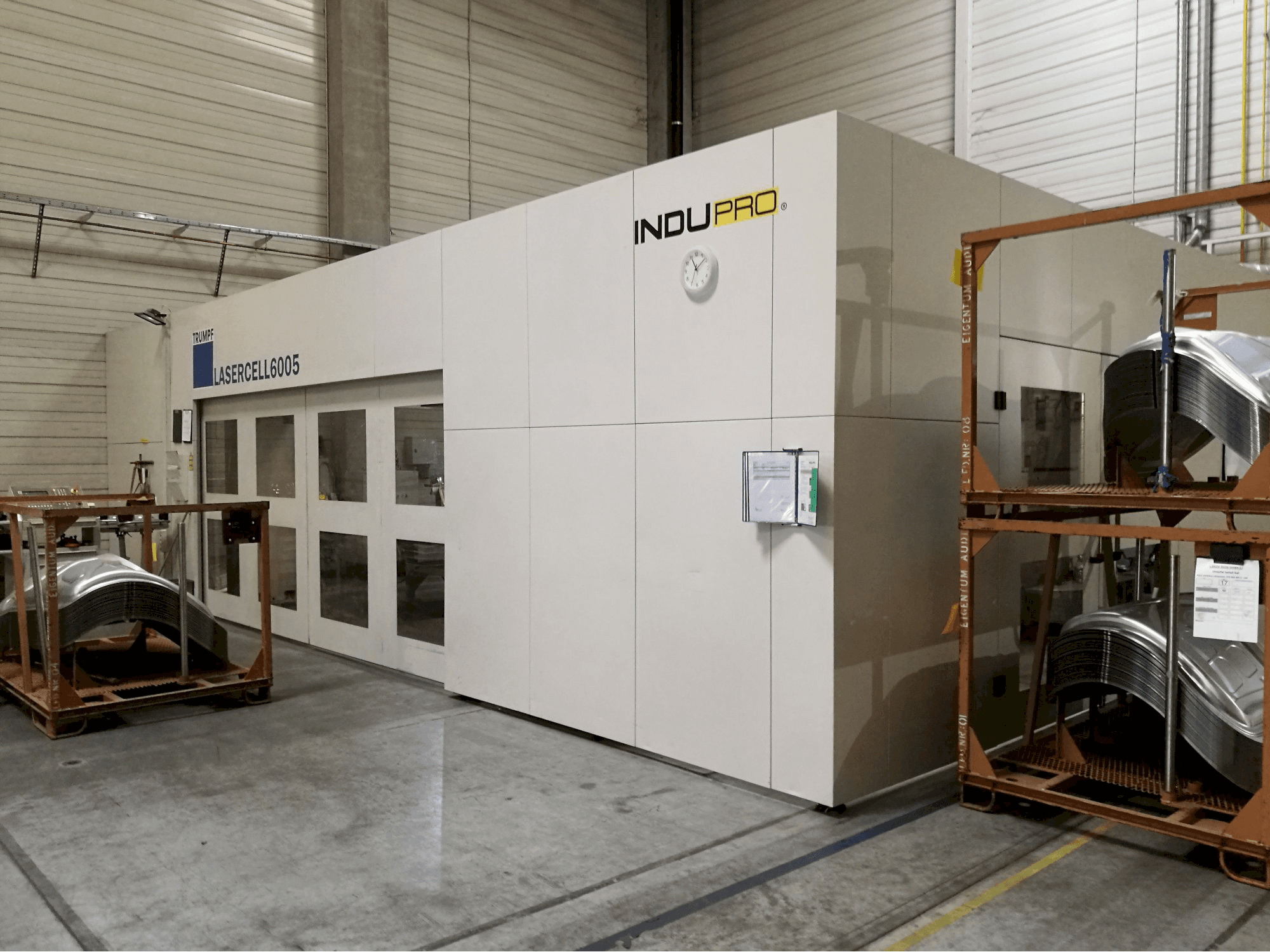 Makine Trumpf - Sağdan görünüm Lasercell 6005