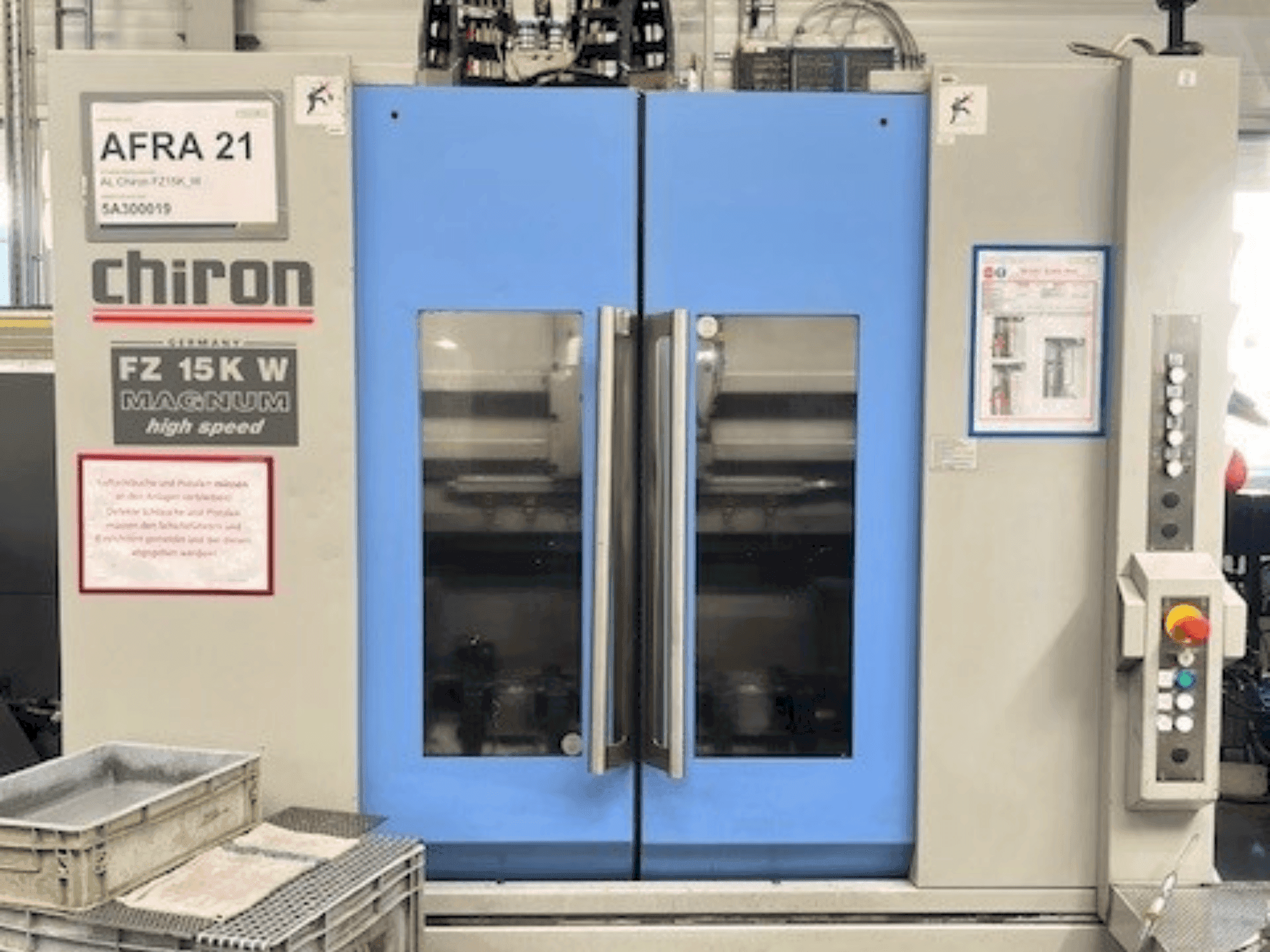 Makine CHIRON FZ 15 KWM HS - Önden görünüm