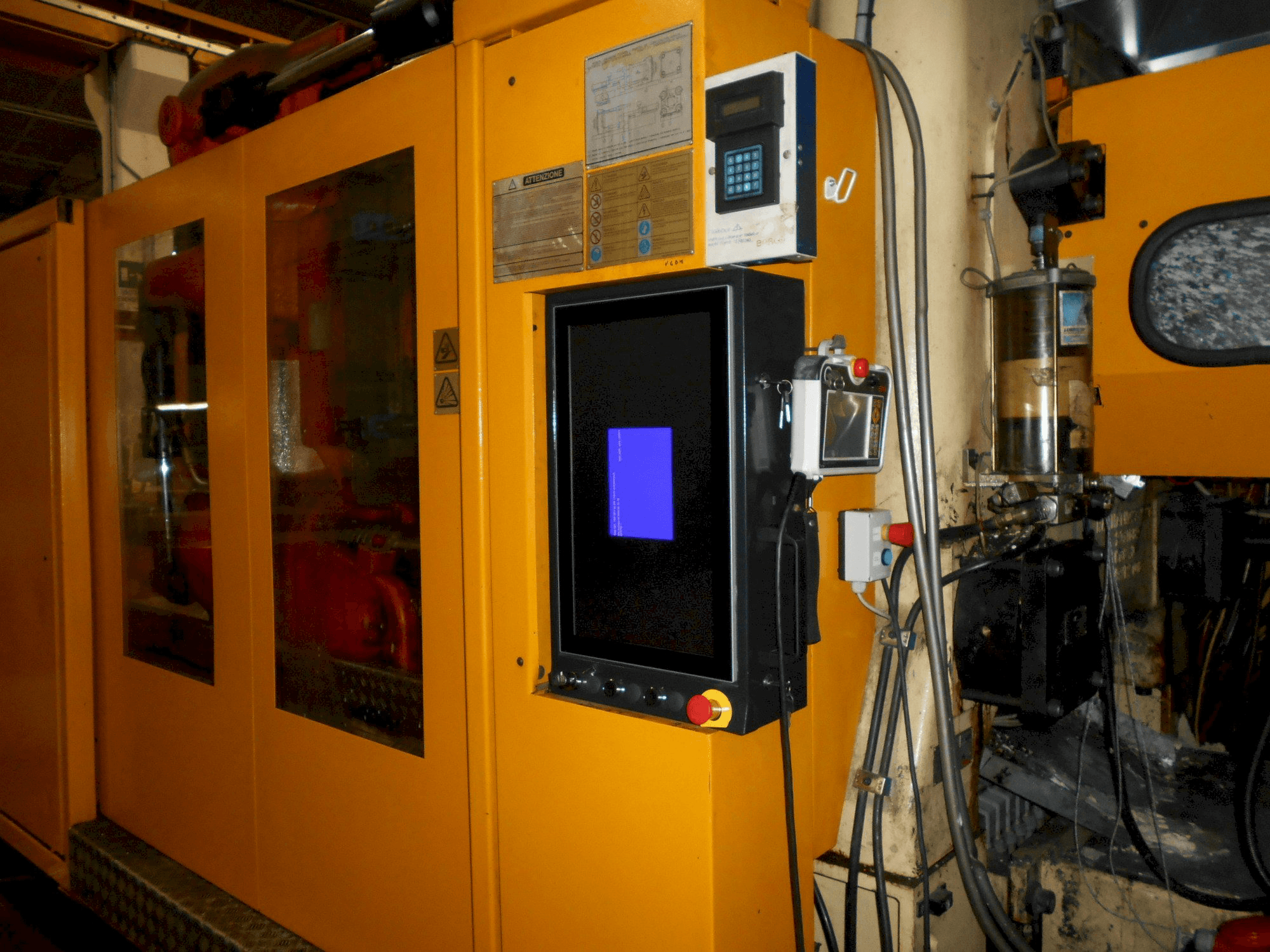 Makine Husky ELL 750 RS 120/110 - Önden görünüm