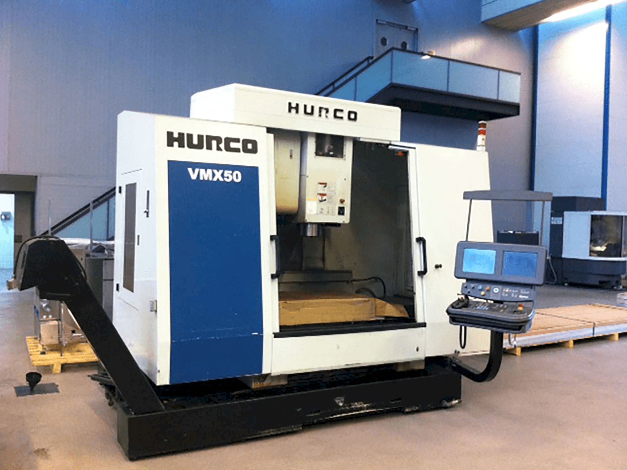 Makine Hurco VMX 50/40T - Önden görünüm