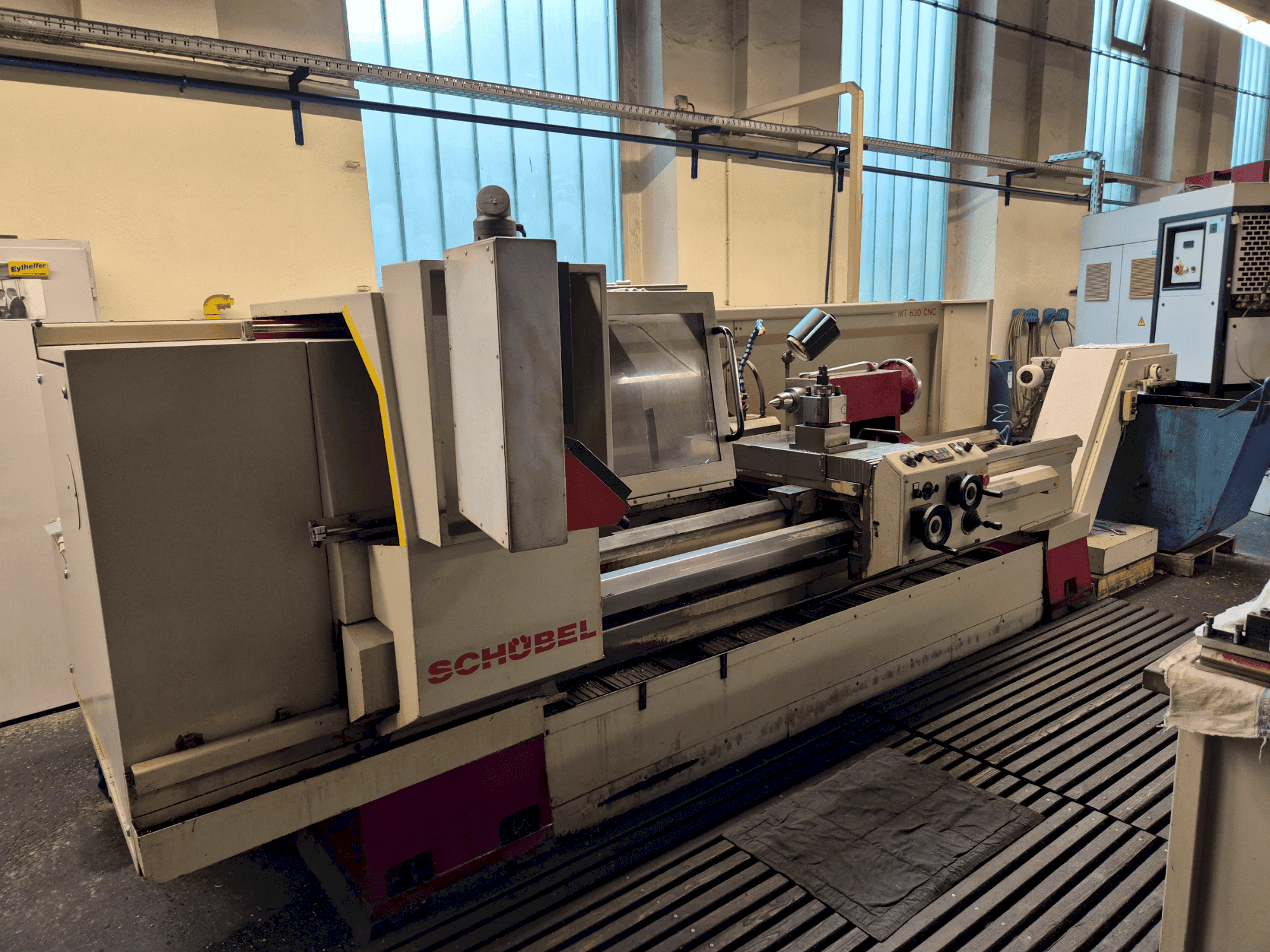 Makine SCHÜBEL MT 630 CNC - Önden görünüm