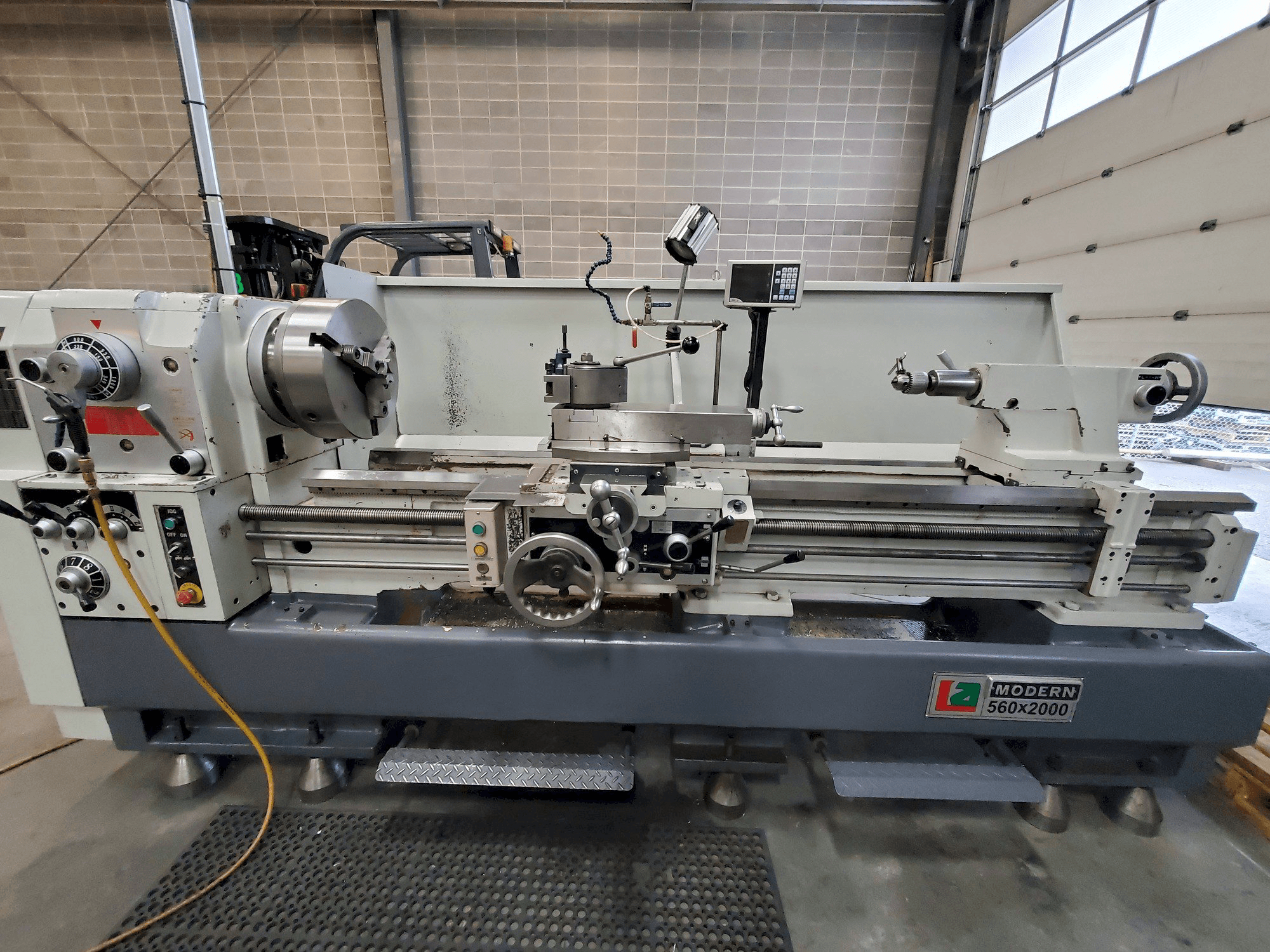 Makine Modern 560X2000 - Önden görünüm