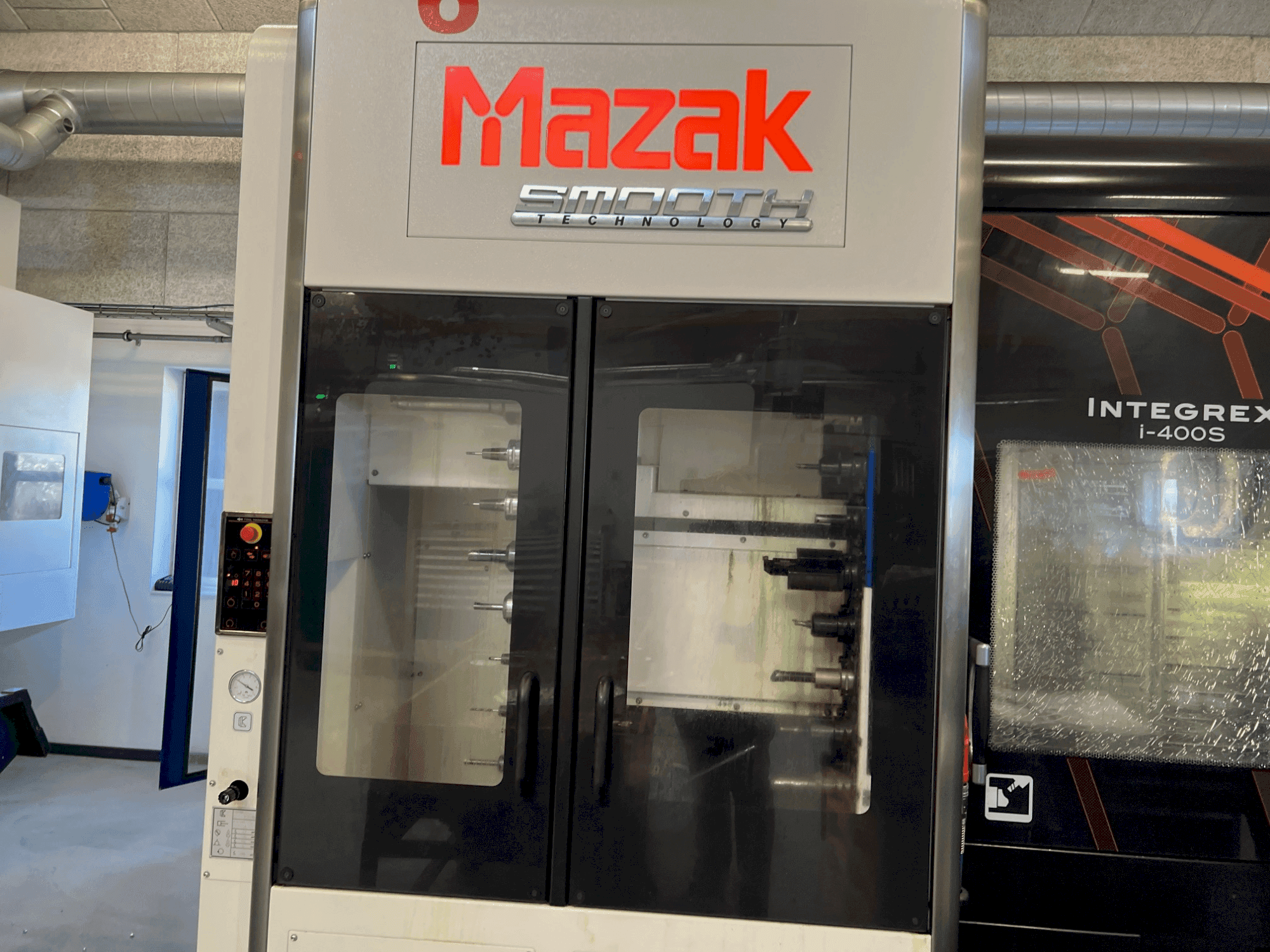Makine Mazak Integrex i-400S - Önden görünüm