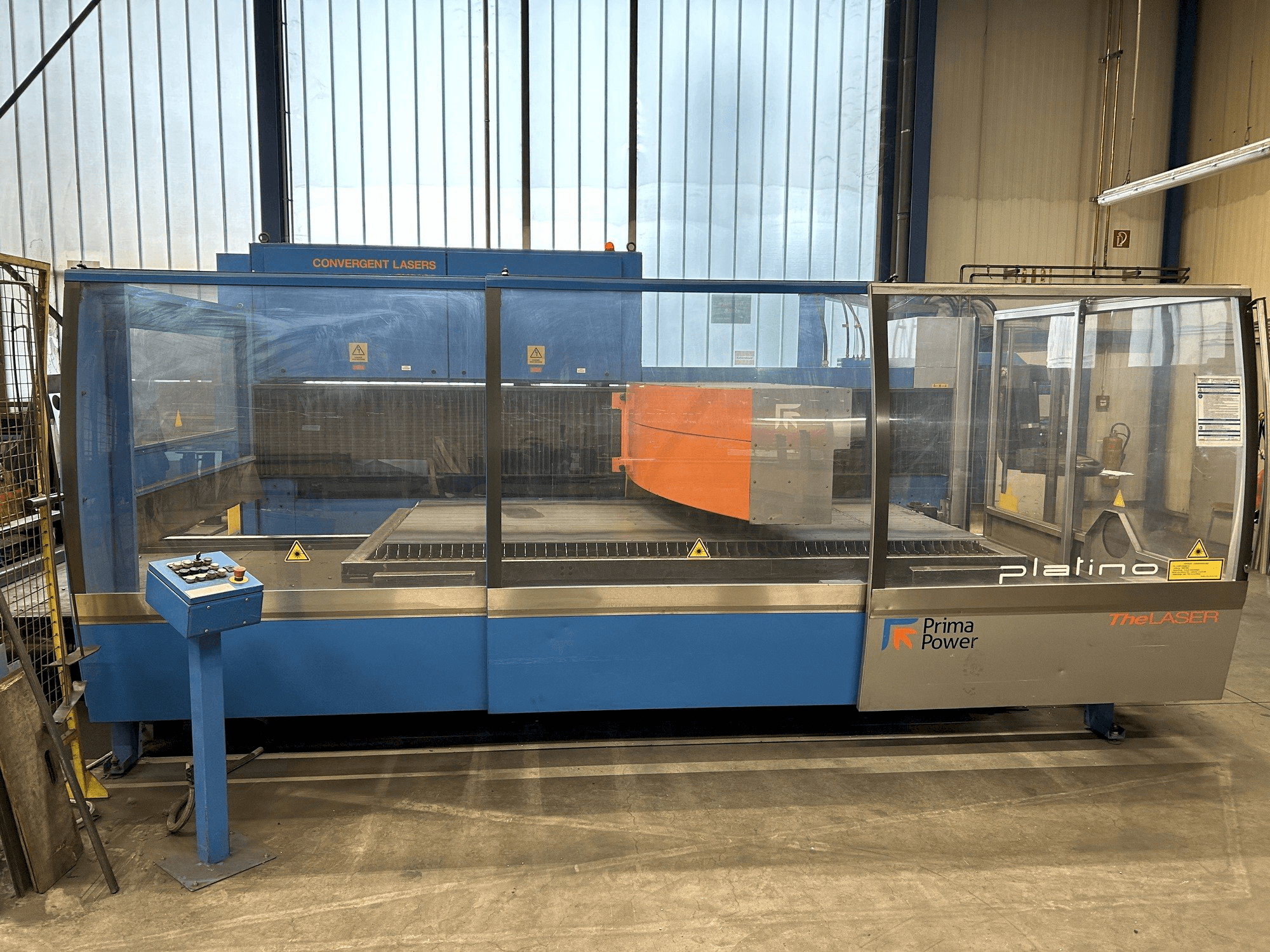 Makine Prima Power Platino 1530 - Önden görünüm