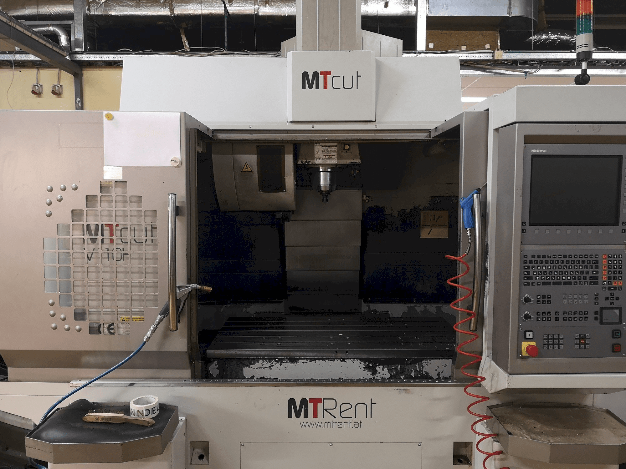 Makine MT Cut V110H - Önden görünüm