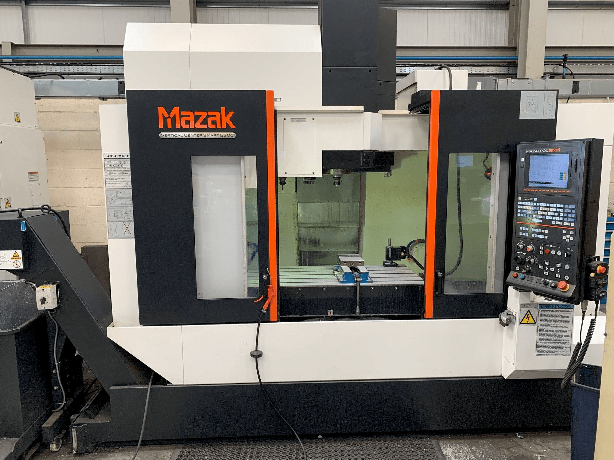 Makine Mazak Smart 530C - Önden görünüm