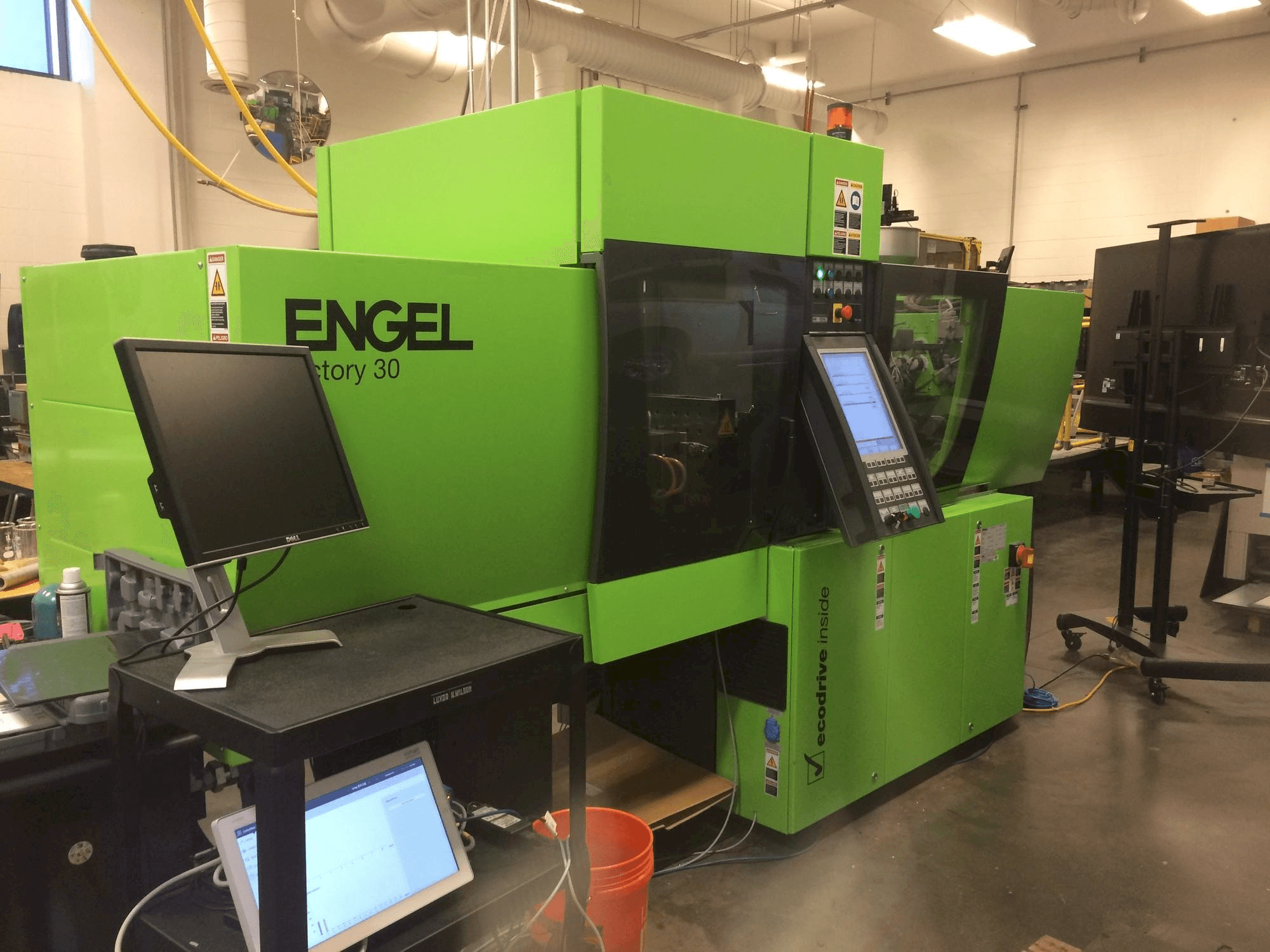 Makine ENGEL Victory 200/30 Tech US - Önden görünüm