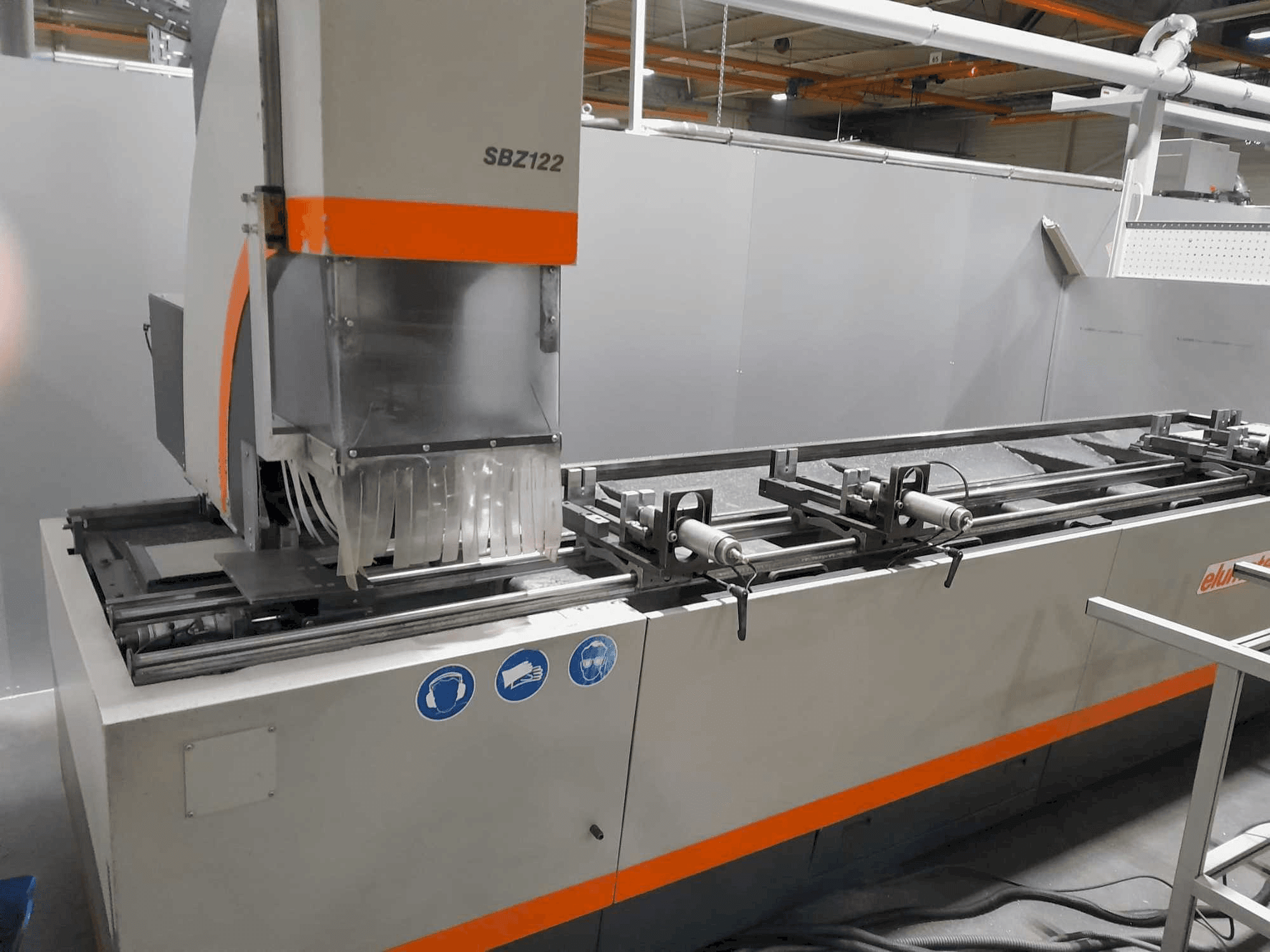 Makine Elumatec SBZ 122 - Önden görünüm