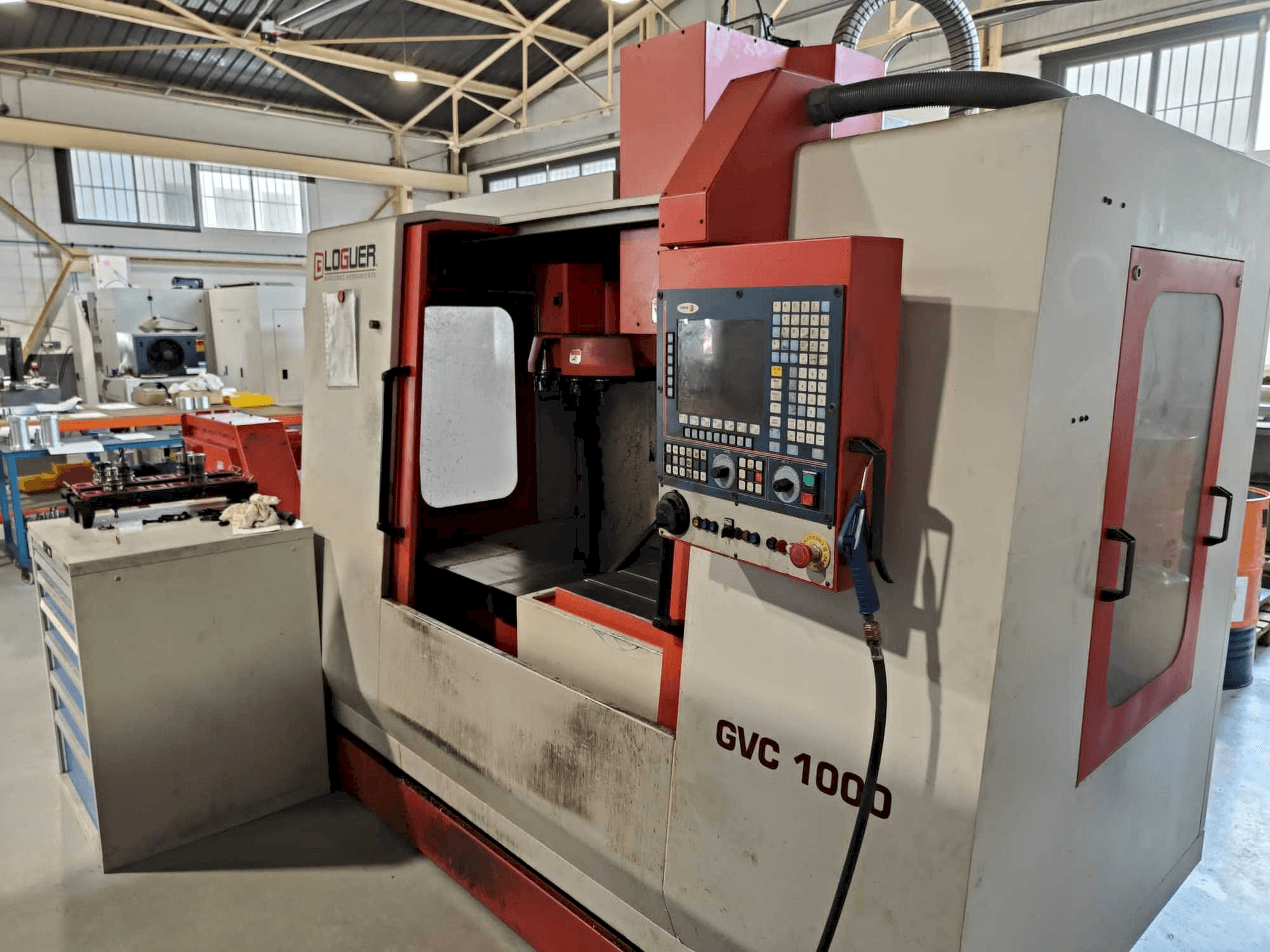 Makine LAGUN GVC 1000 - Önden görünüm