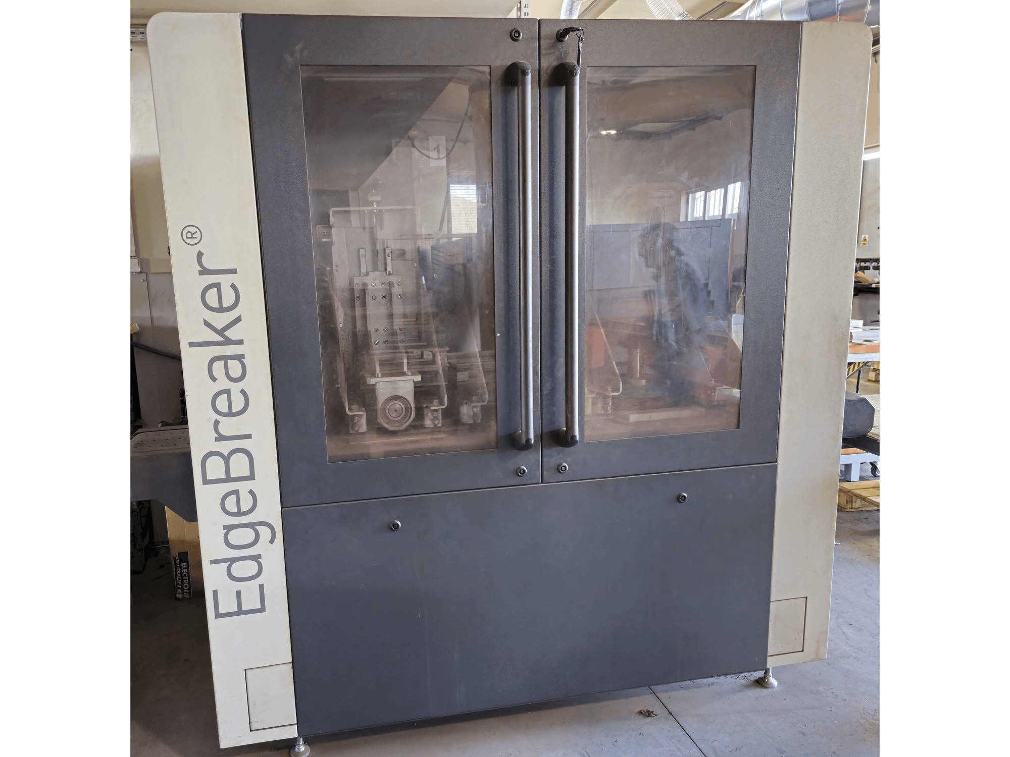 Makine ARKU EdgeBreaker 1000 - Önden görünüm