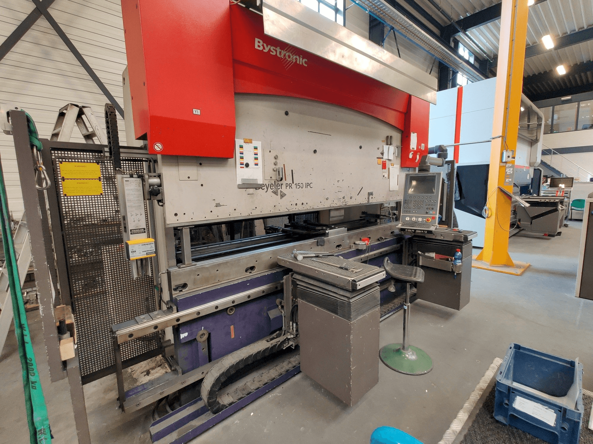 Makine Bystronic Beyeler PR 150x3100 - Sol taraftaki görüntü