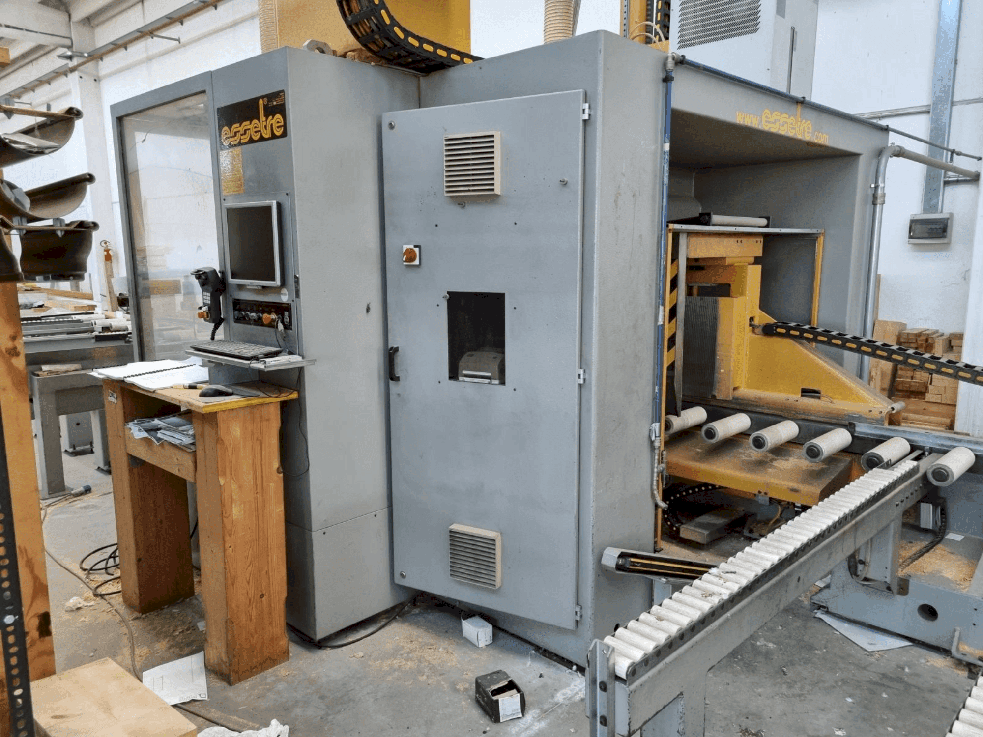 Makine ESSETRE TECHNO - Önden görünüm