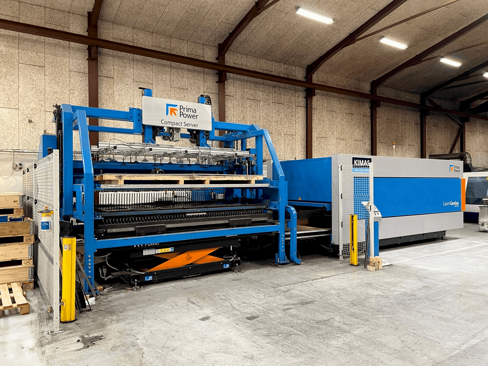 Makine Prima Power Laser Genius 1530 - Önden görünüm