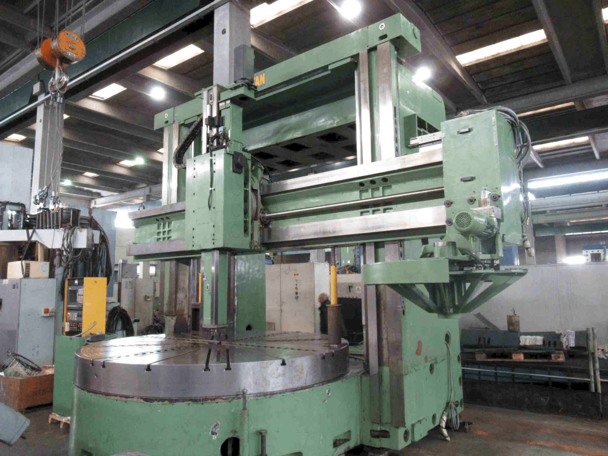 Makine Titan SC 33 CNC - Önden görünüm