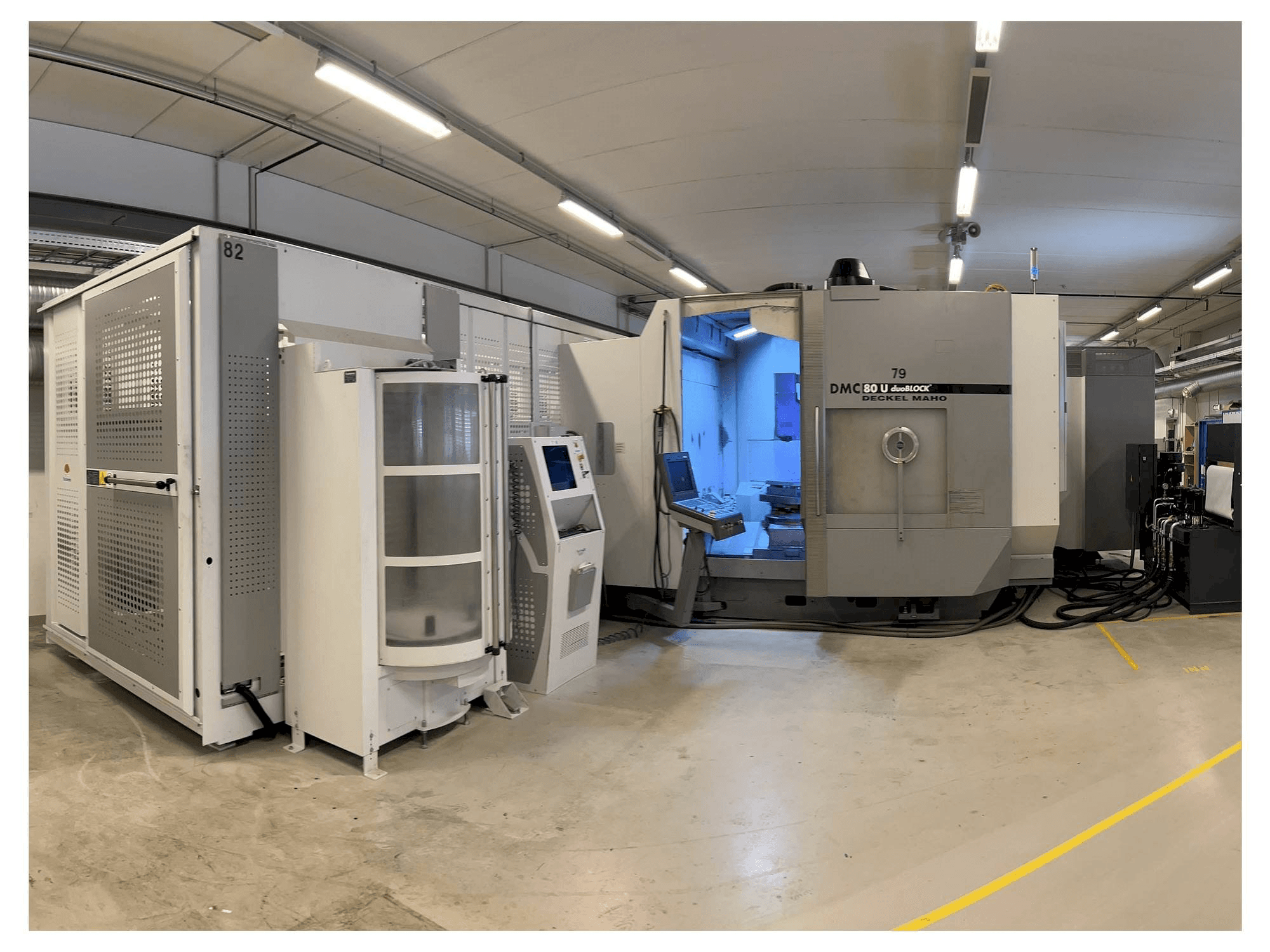 Makine DMG DMC 80 U duoBLOCK - Önden görünüm