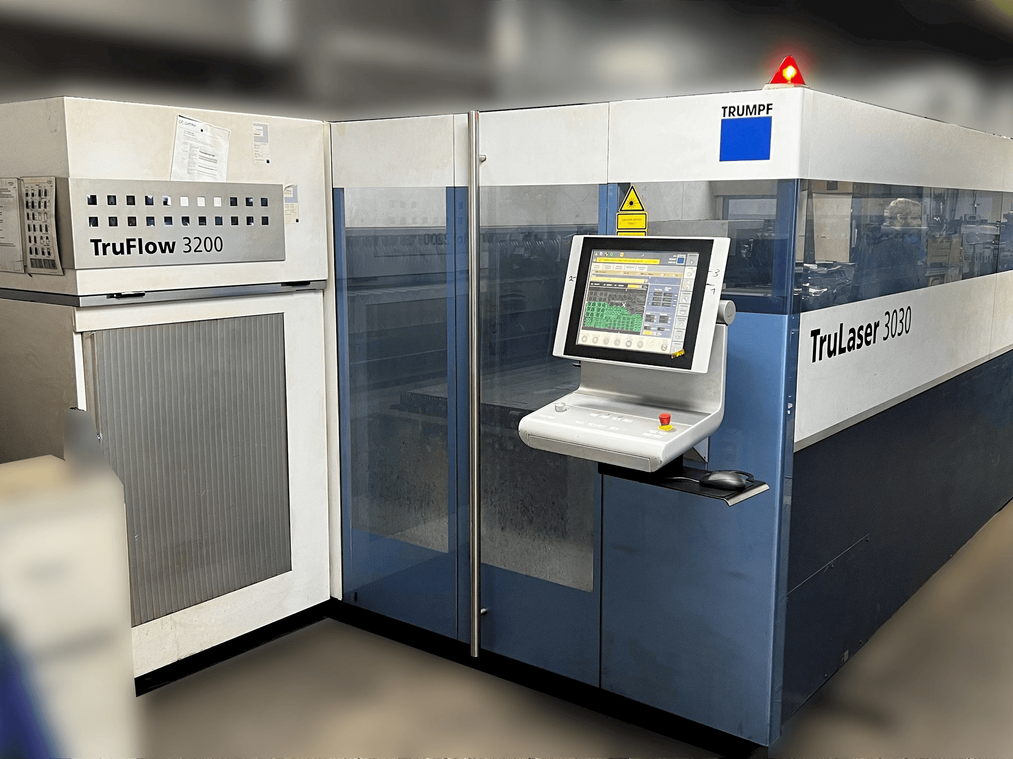Makine Trumpf Trulaser 3030 - Önden görünüm