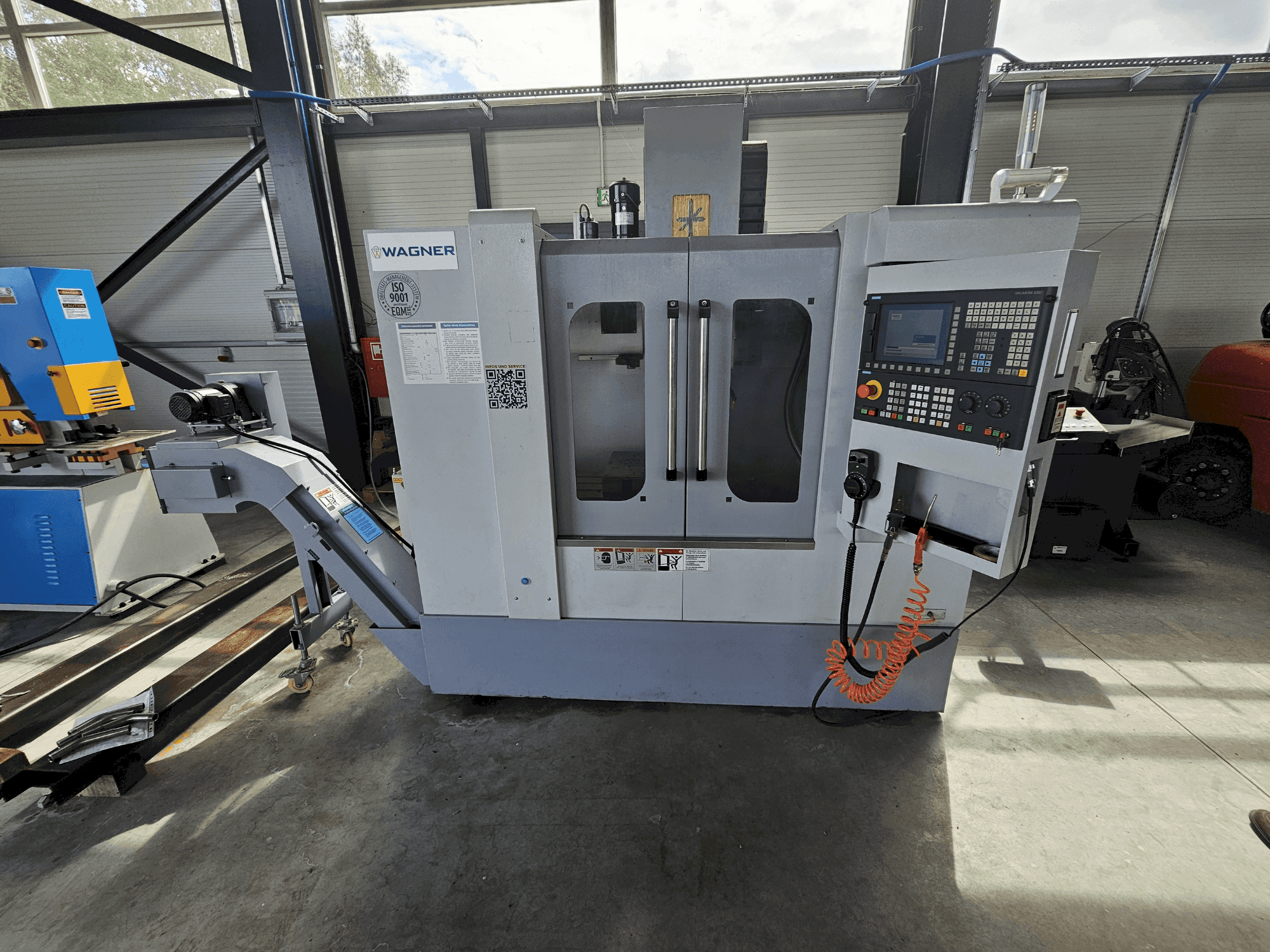 Makine WAGNER WMC 600 L - Önden görünüm