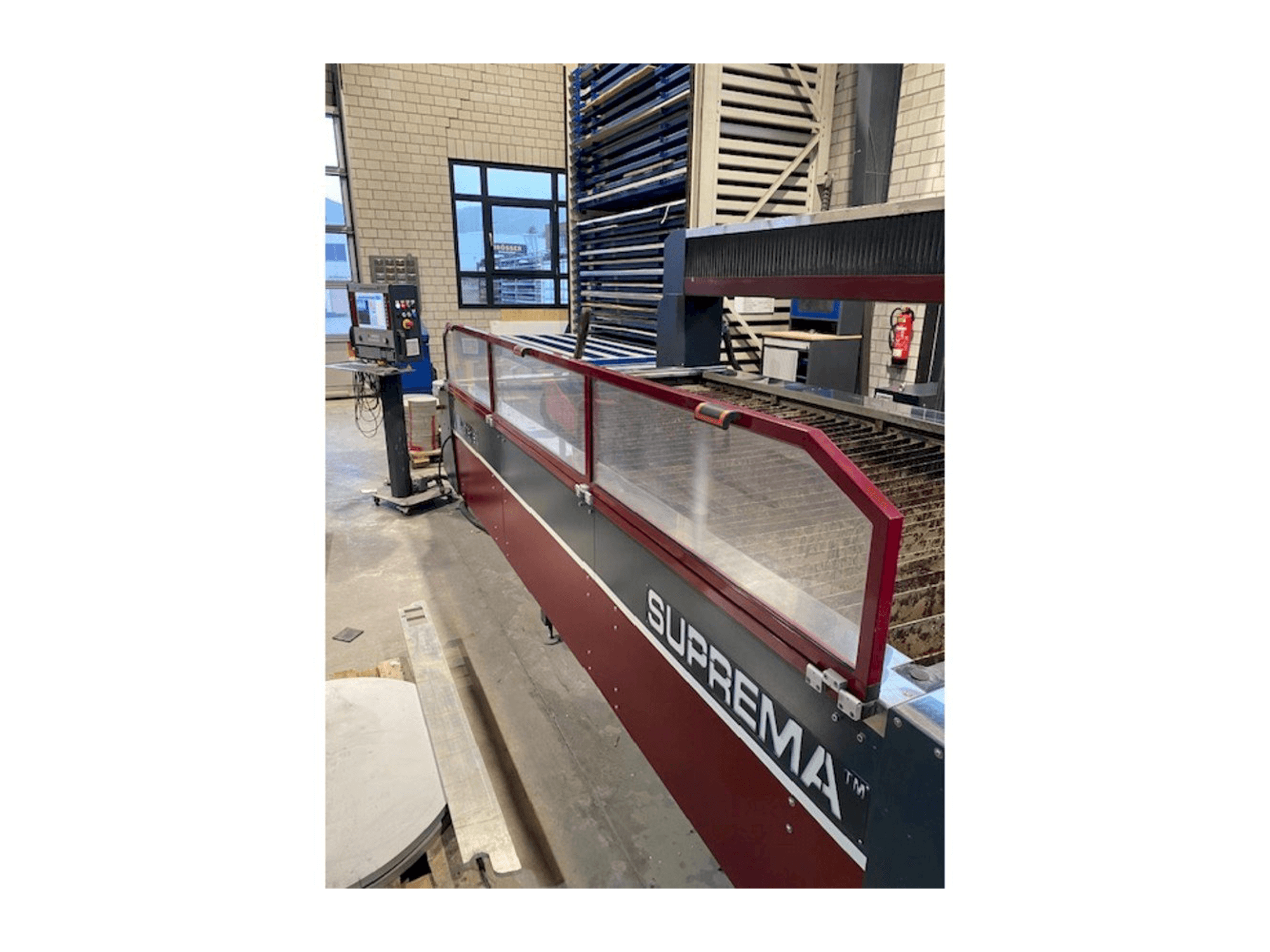 Makine Waterjet Italy Suprem - Önden görünüm