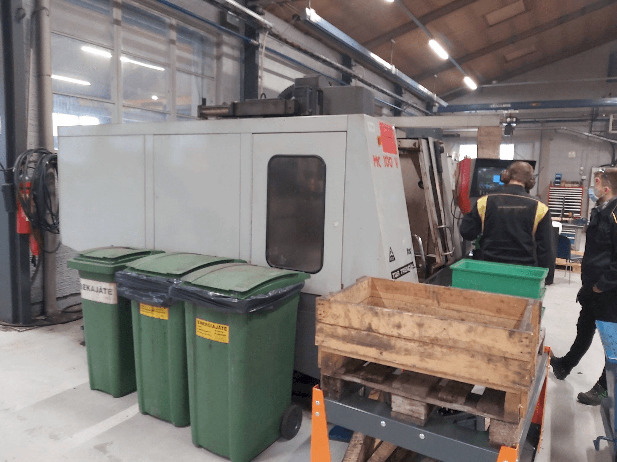 Makine TOS TRENCÍN MC 100 V - Önden görünüm