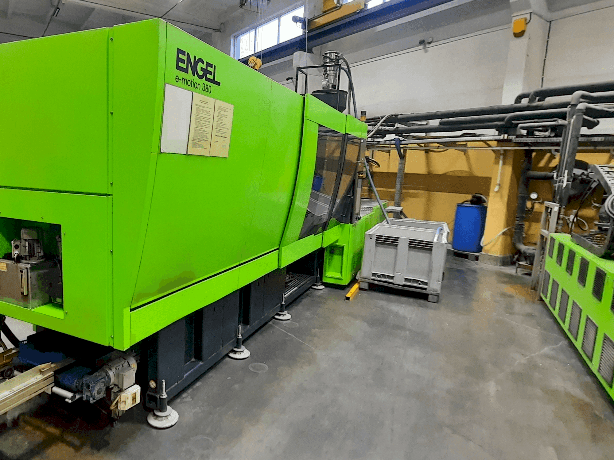 Makine Engel e-motion 2440/380 T - Önden görünüm