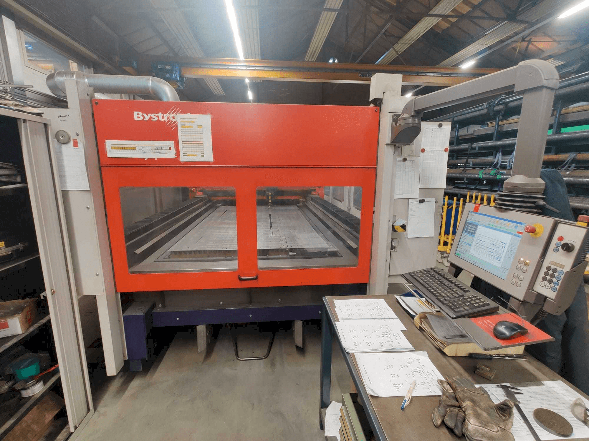 Makine Bystronic Bysprint 3015 - Önden görünüm