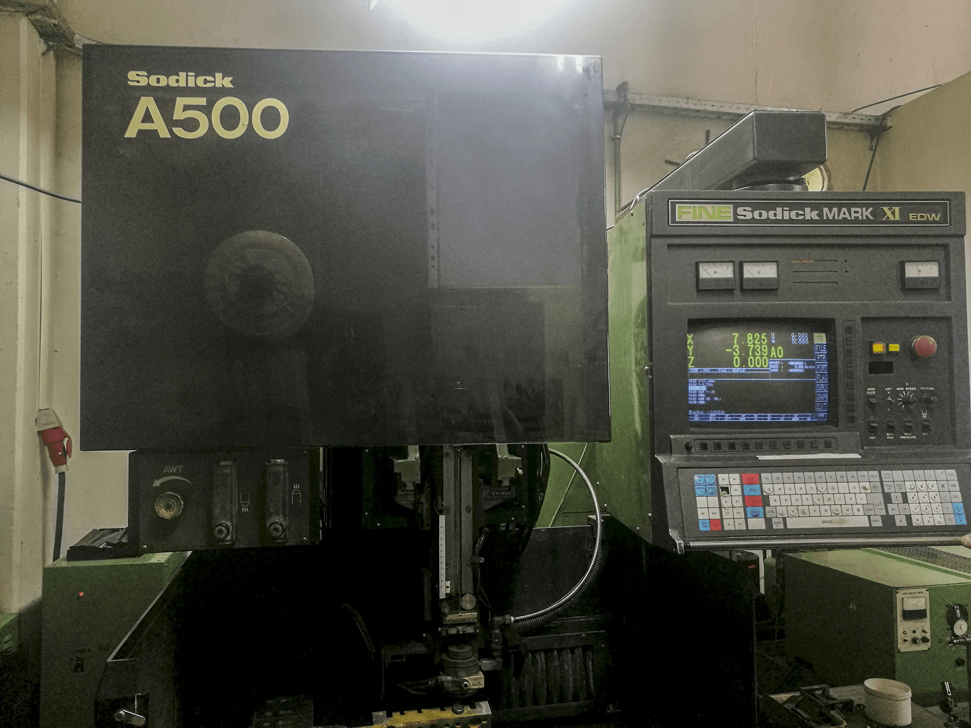 Makine Sodick - Önden görünüm A500