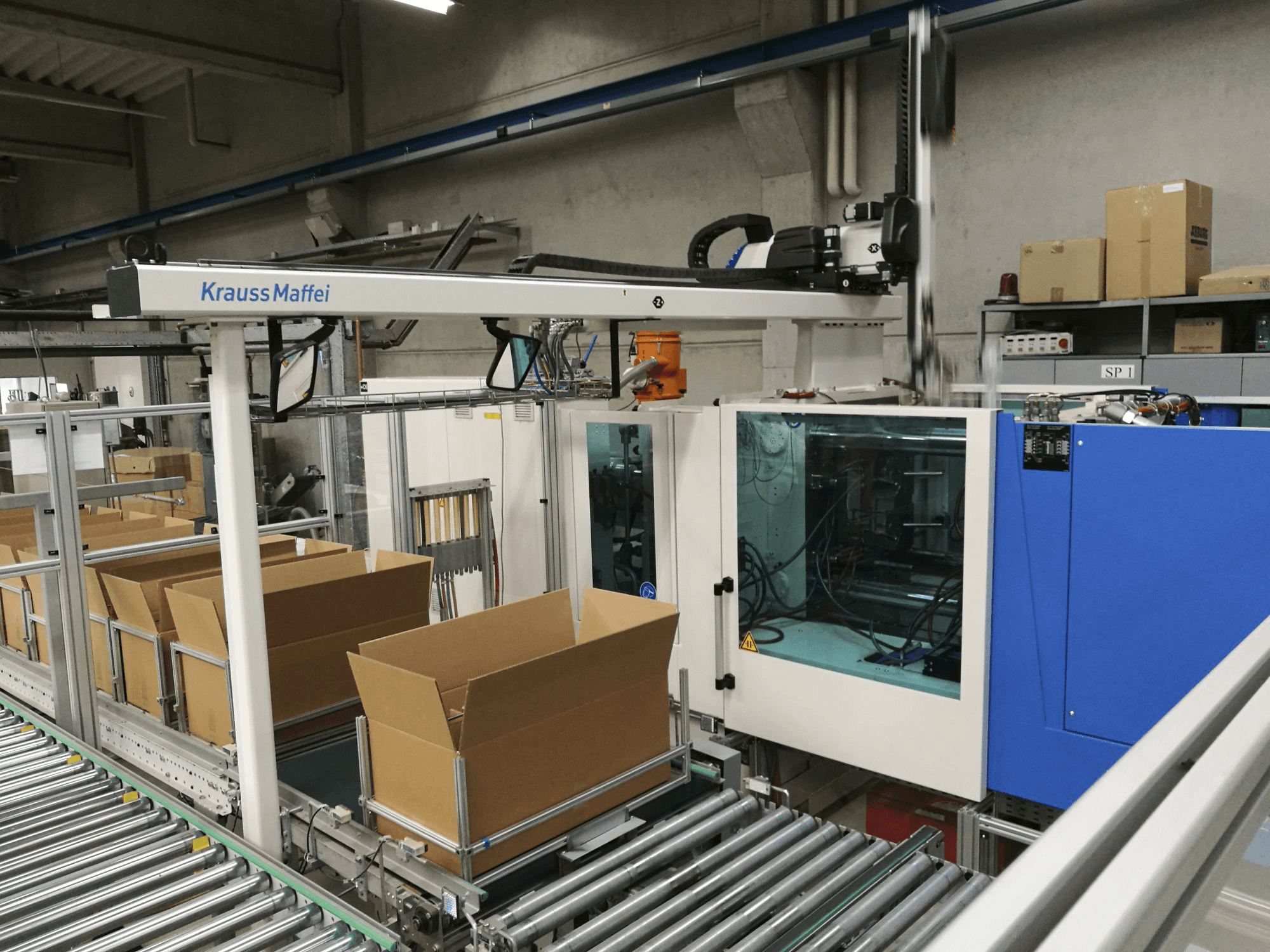 Makine 1 Krauss Maffei - Sağdan görünüm 200-750 CX