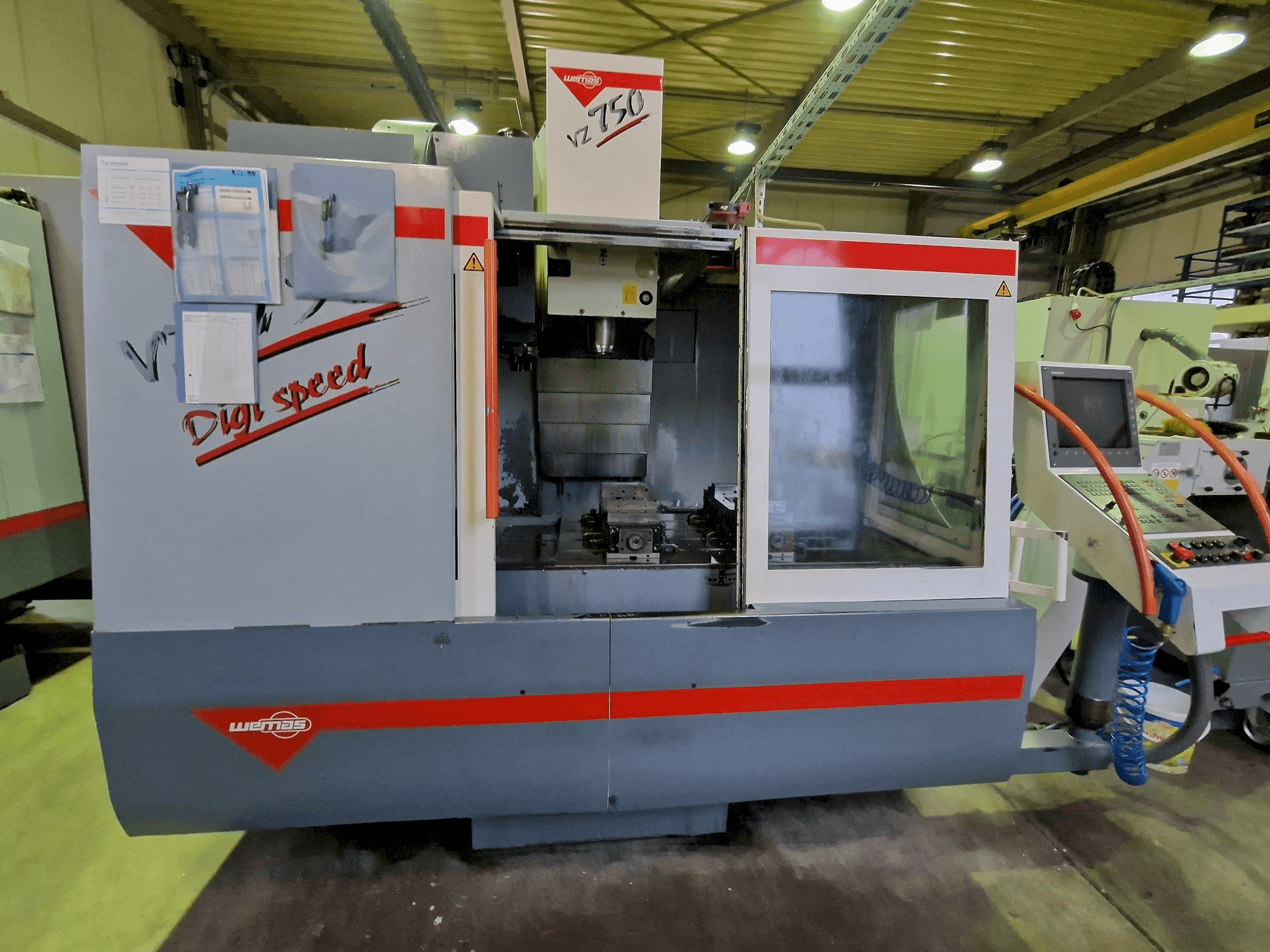 Makine WEMAS VZ 750 - Önden görünüm