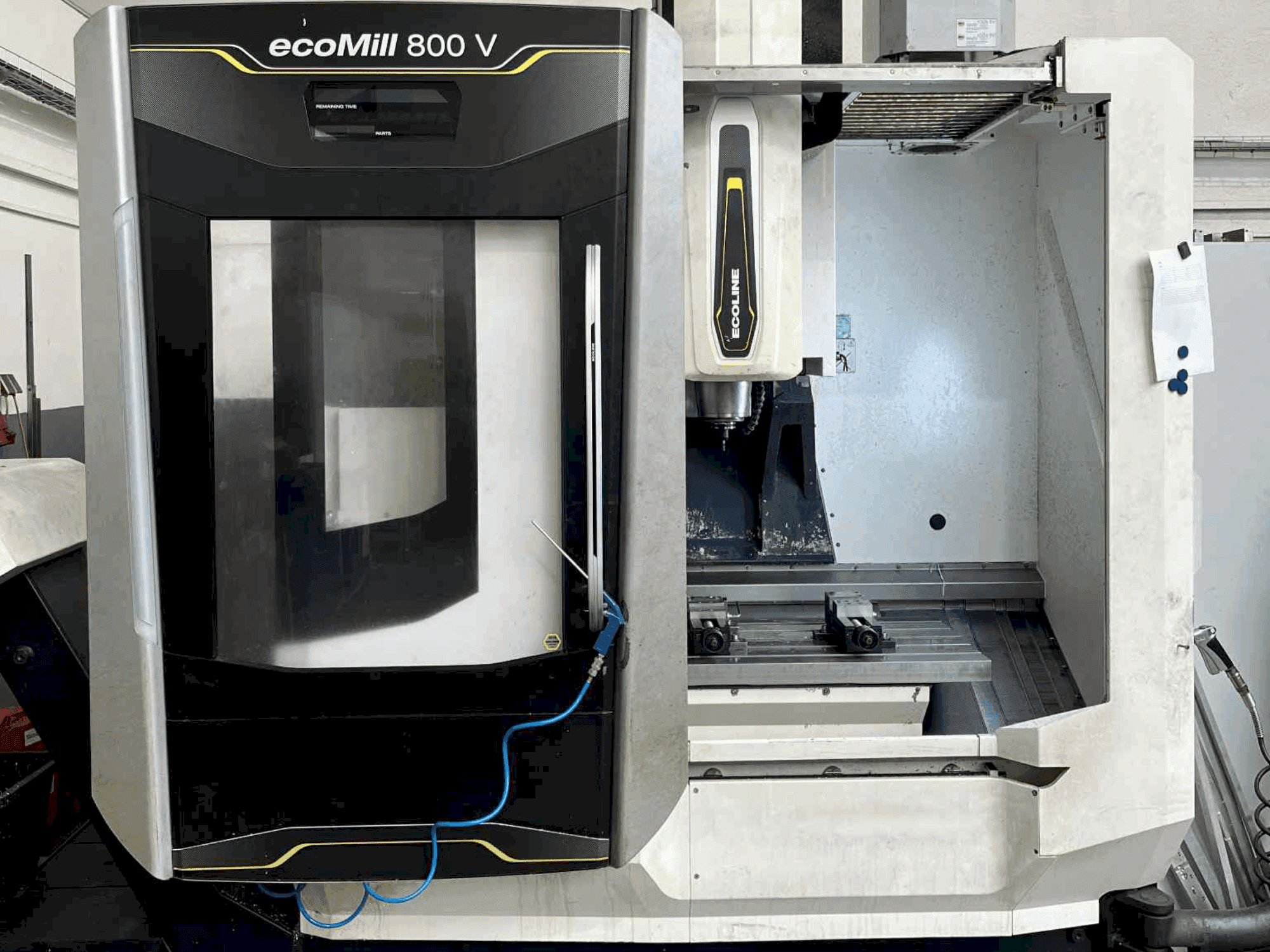 Makine DMG ecoMill 800 V - Önden görünüm