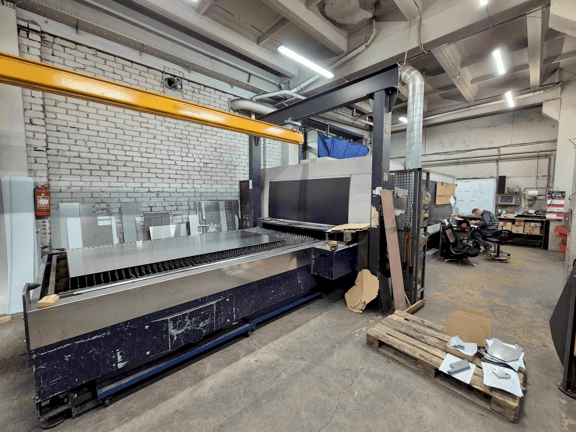 Makine Bystronic BySprint Fiber 3015 (2012) - Önden görünüm
