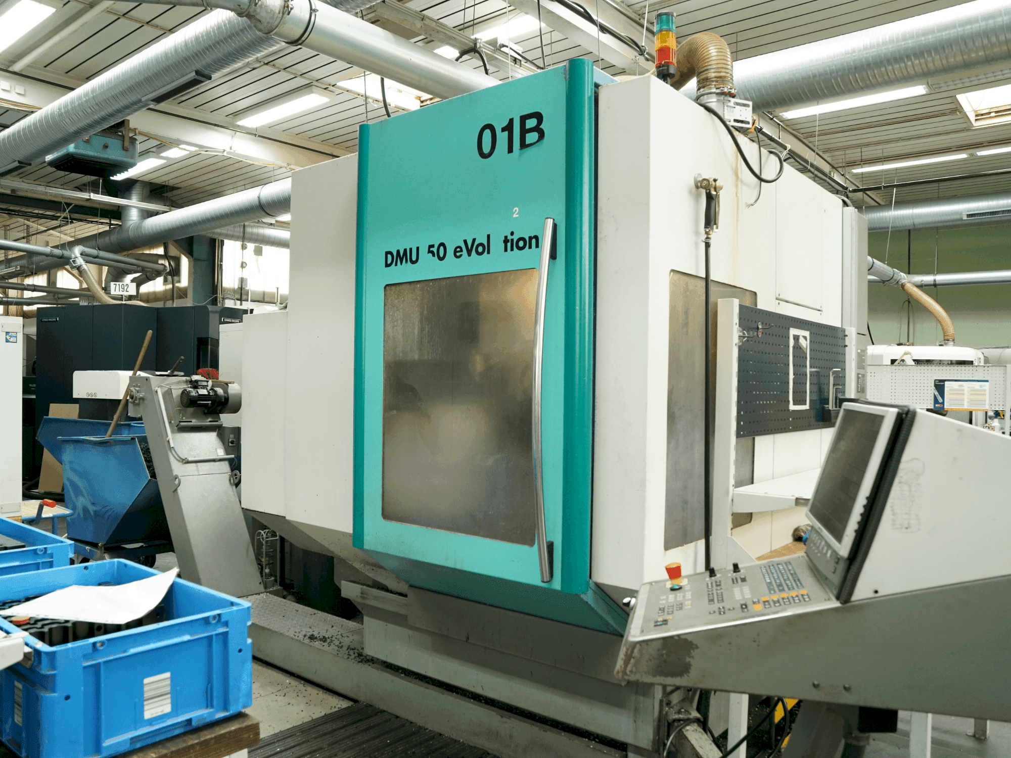 Makine DECKEL MAHO DMU 50 Evolution (2000) - Önden görünüm