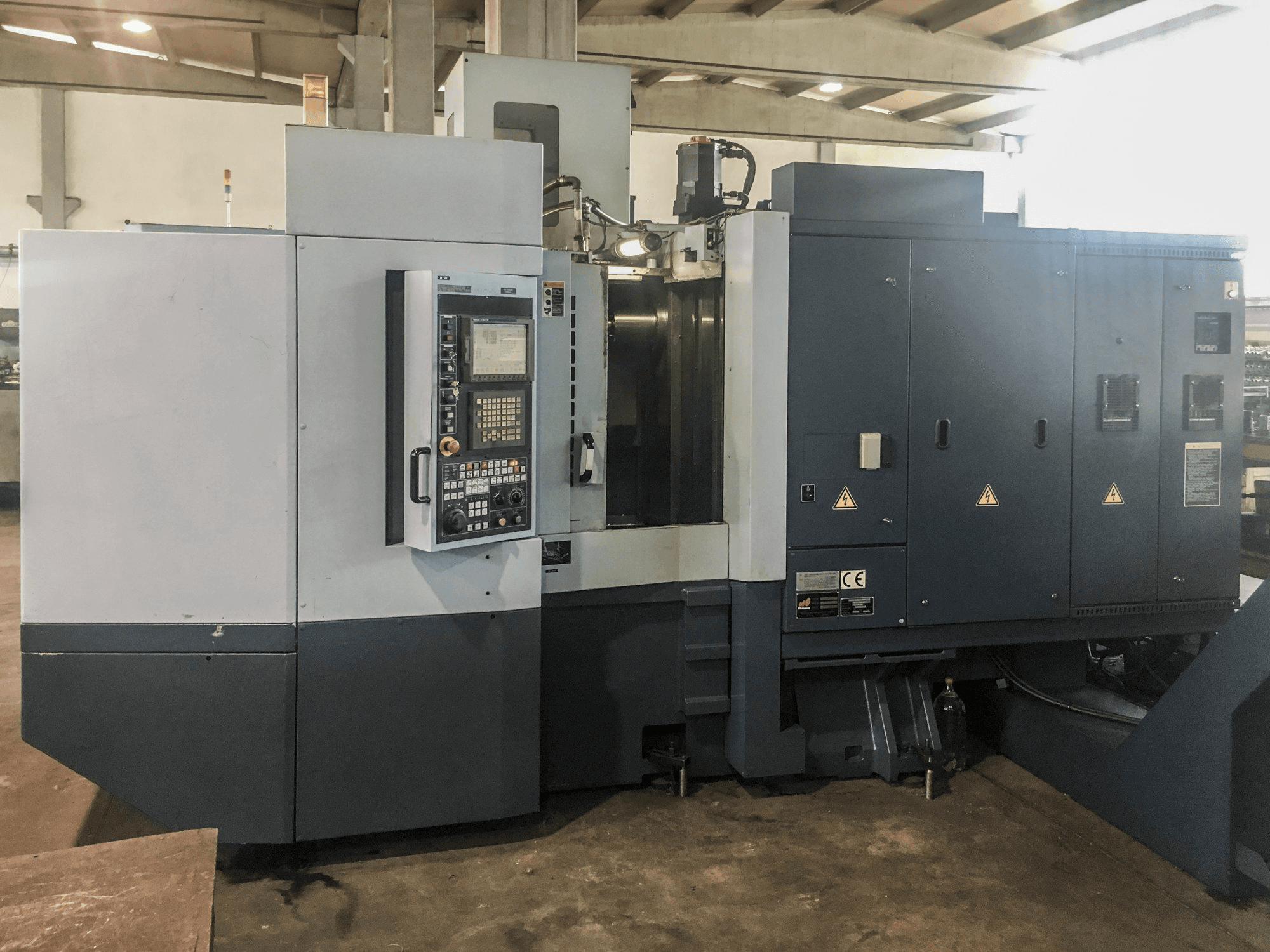 Makine Matsuura - Önden görünüm H.PLUS-405