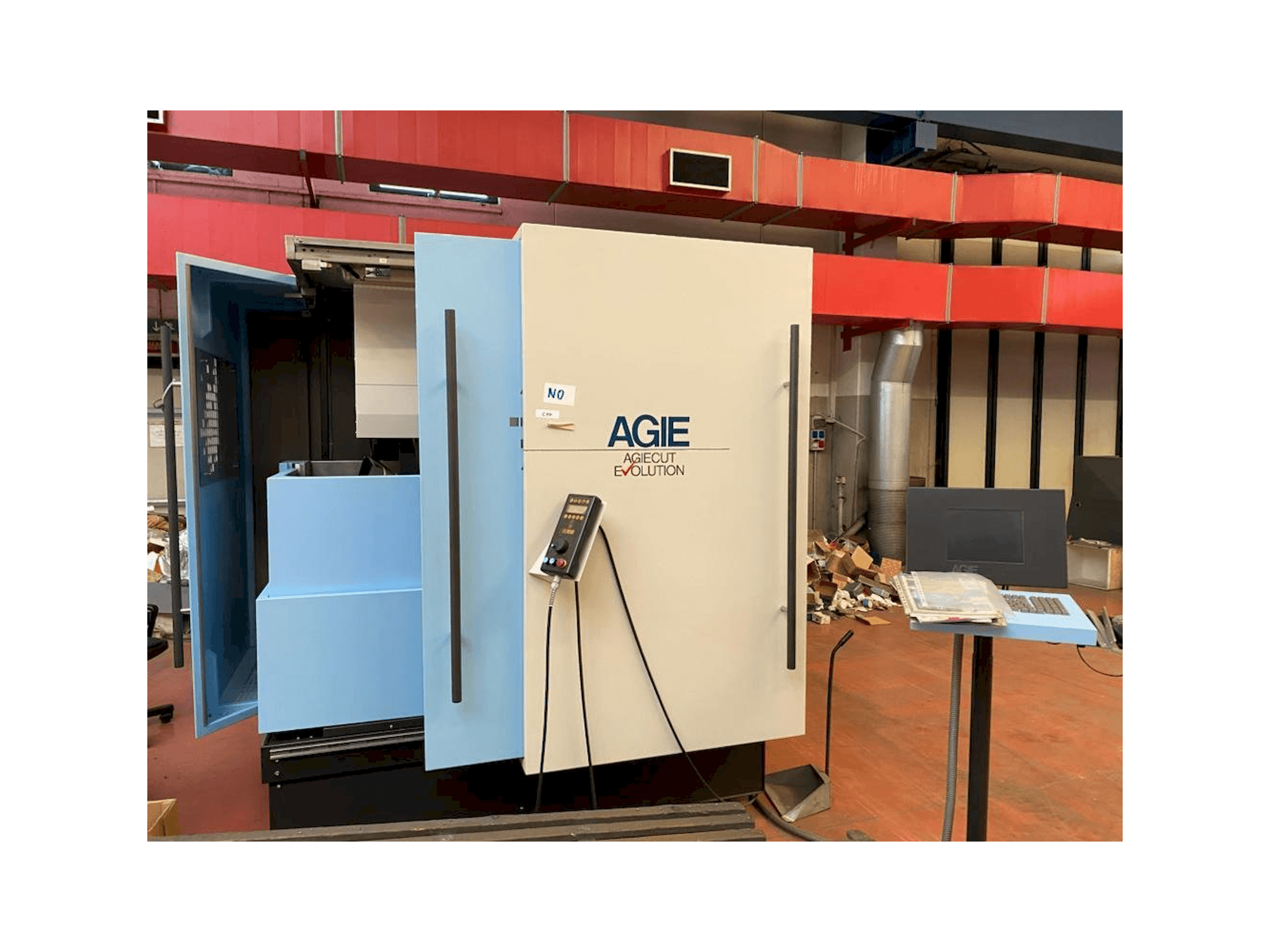Makine AGIE AGIEMATIC + AGIEPULS 60 HSF - Önden görünüm
