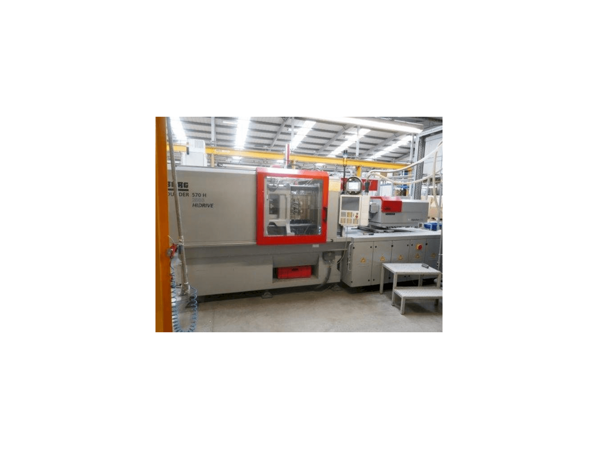 Makine Arburg Allrounder 570H 2000-800 - Önden görünüm