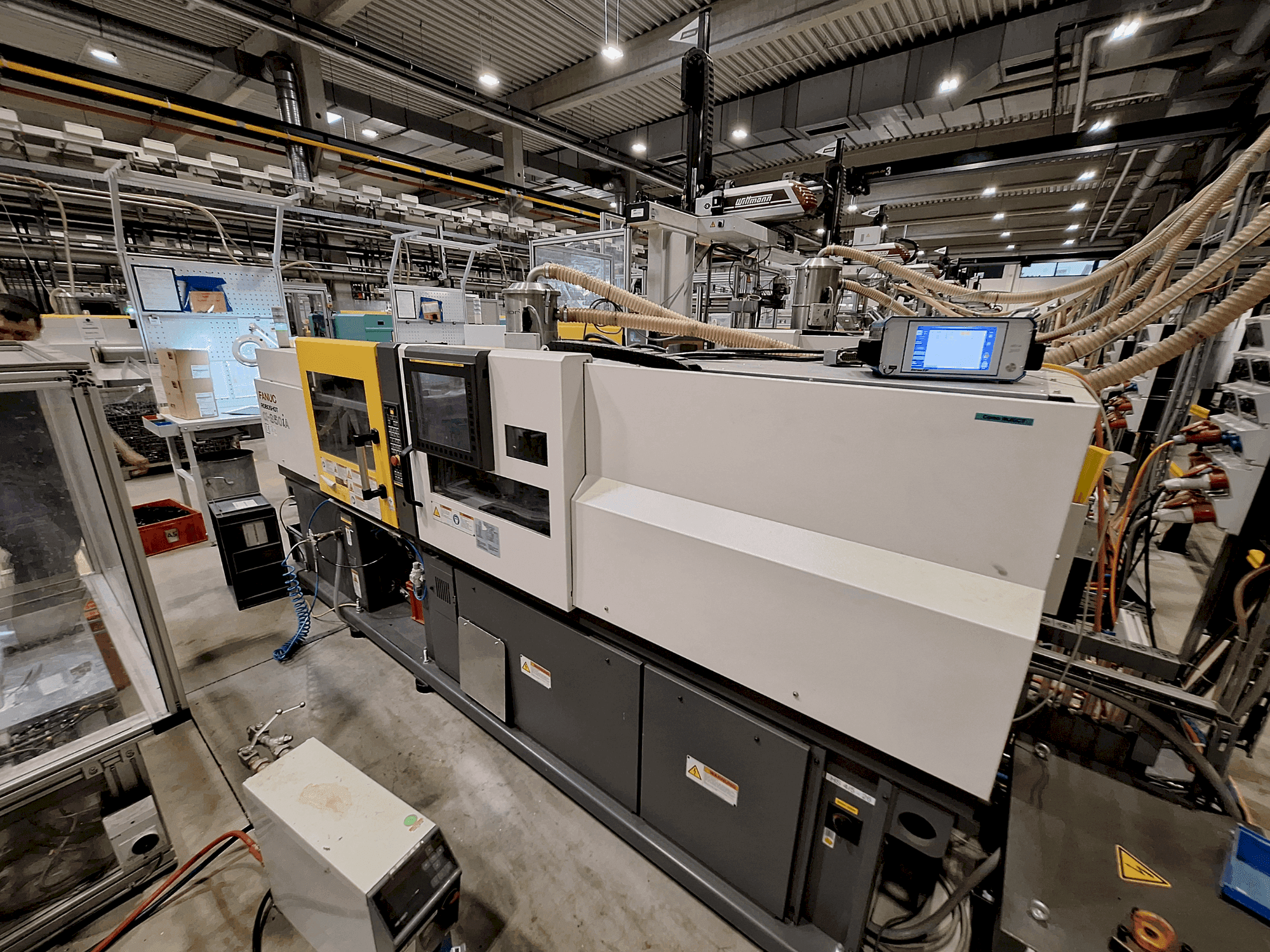 Makine FANUC Roboshot S50iA - Önden görünüm