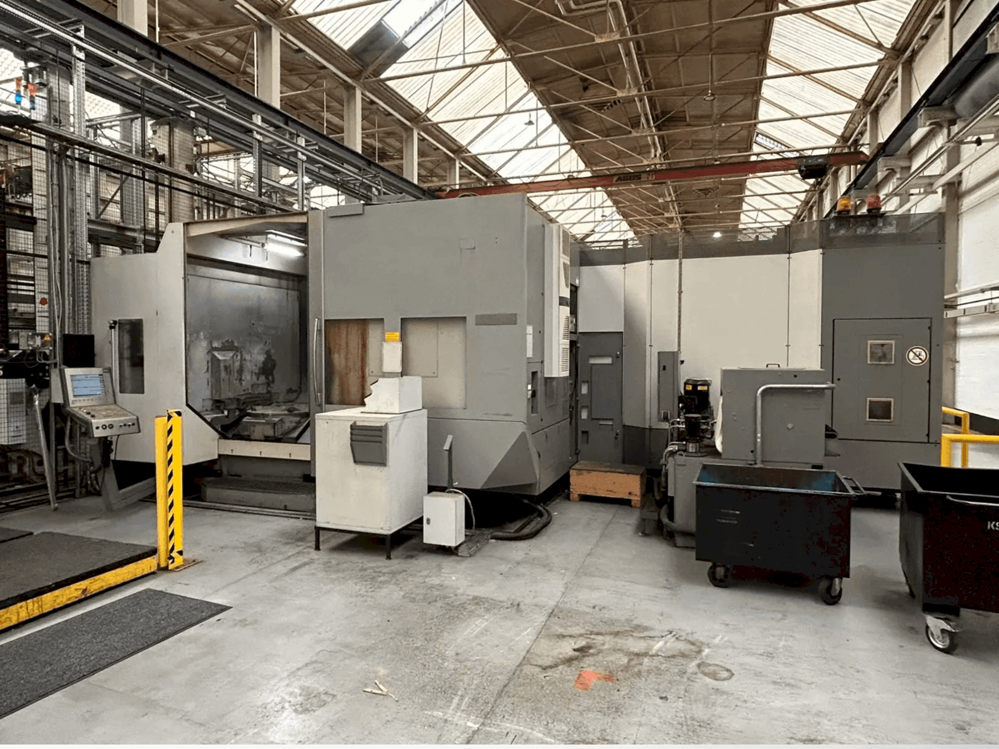 Makine DMG DMC 100 H - Önden görünüm