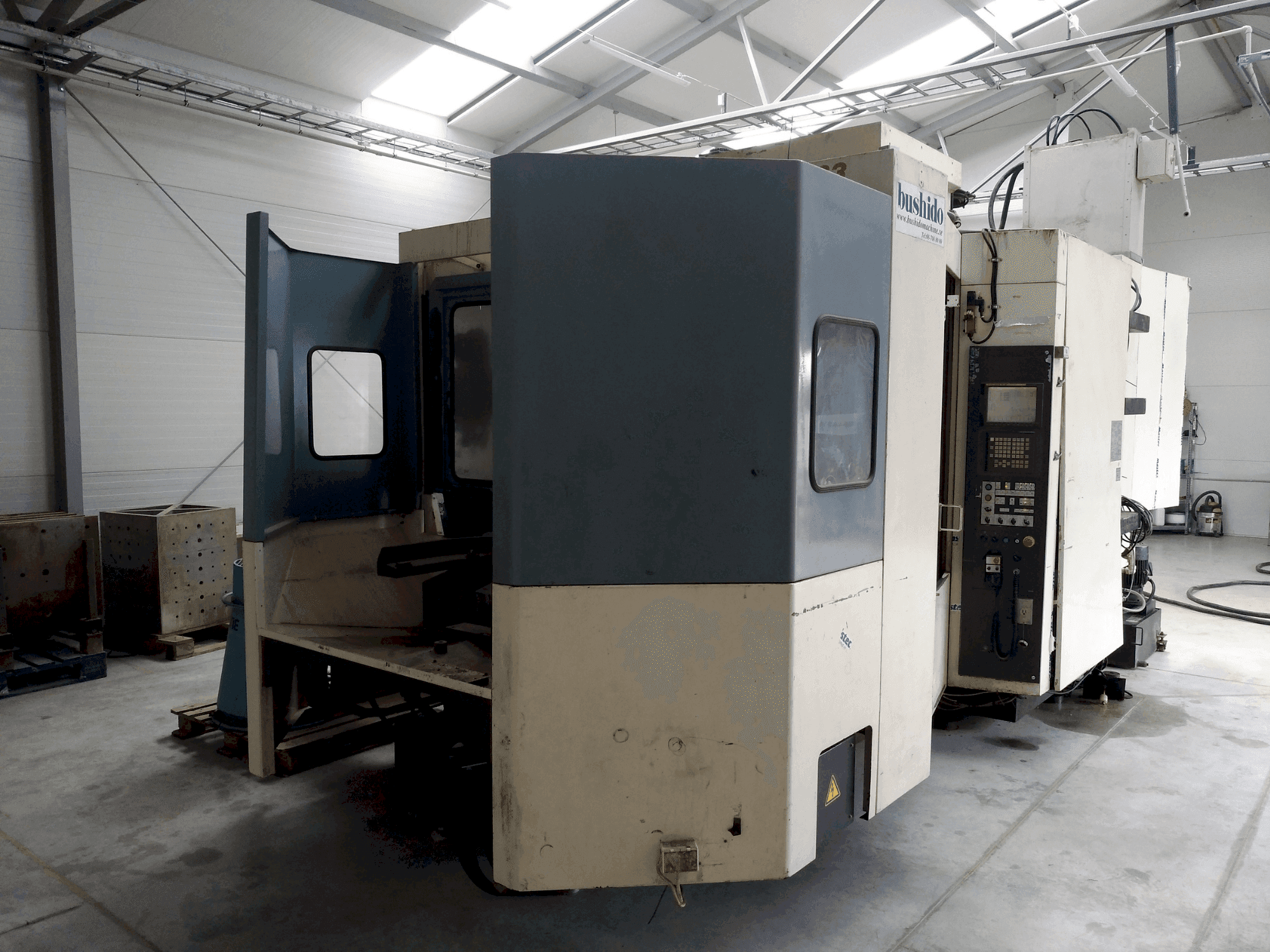 Makine Niigata SPN63 - Önden görünüm