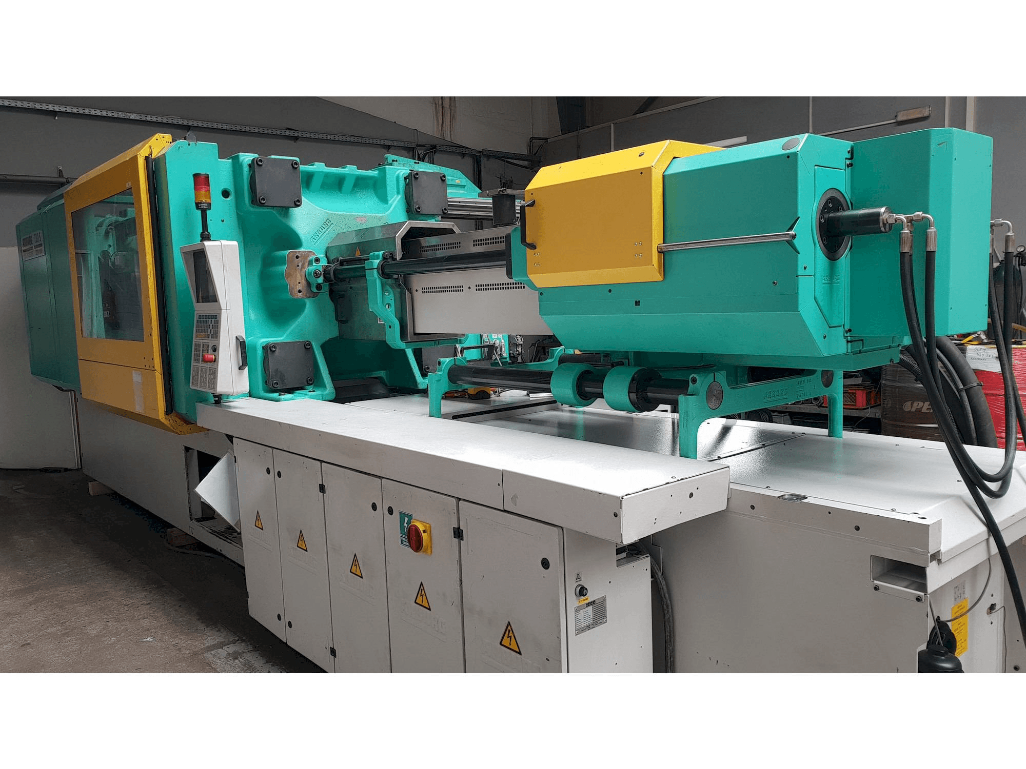 Makine Arburg Multilift H 720 - 3200 - 1300 - Önden görünüm