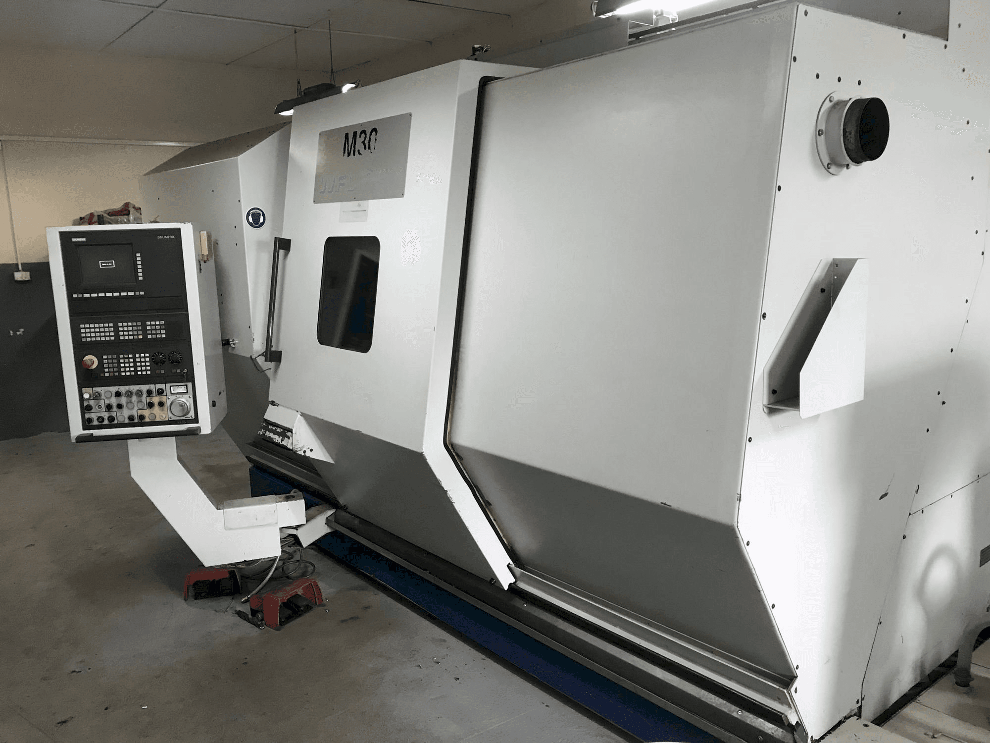 Makine WFL M30 - Önden görünüm