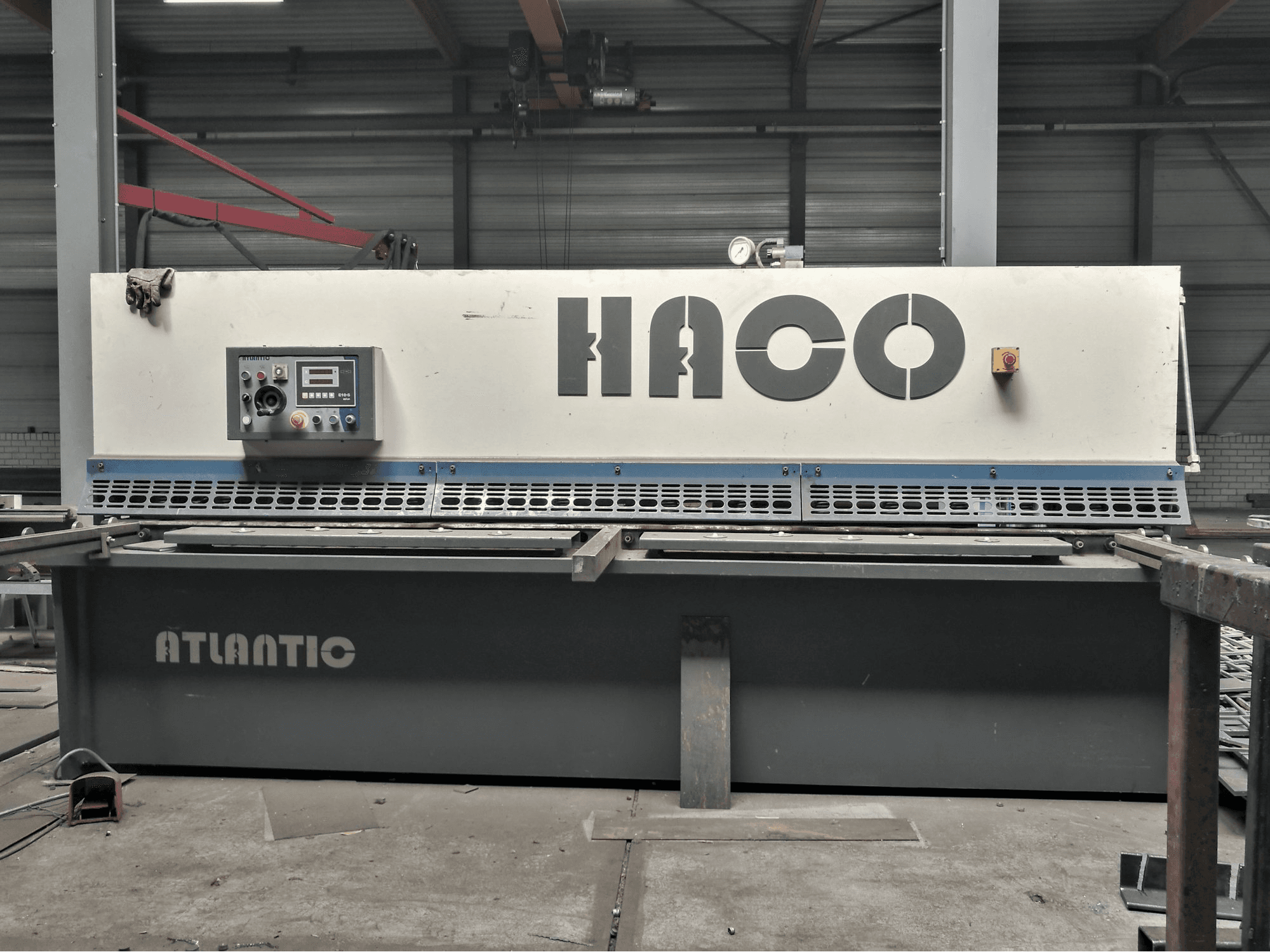 Makine HACO - Önden görünüm ATS 3206