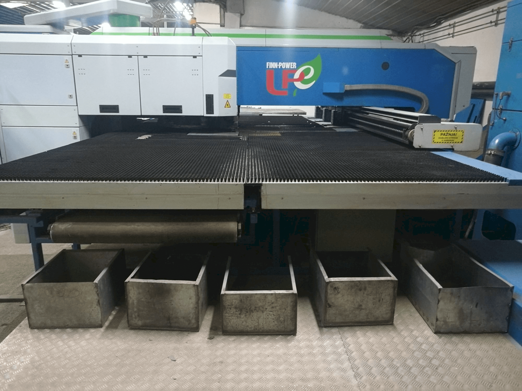 Makine Finn-Power LPE5 SWUH - Önden görünüm