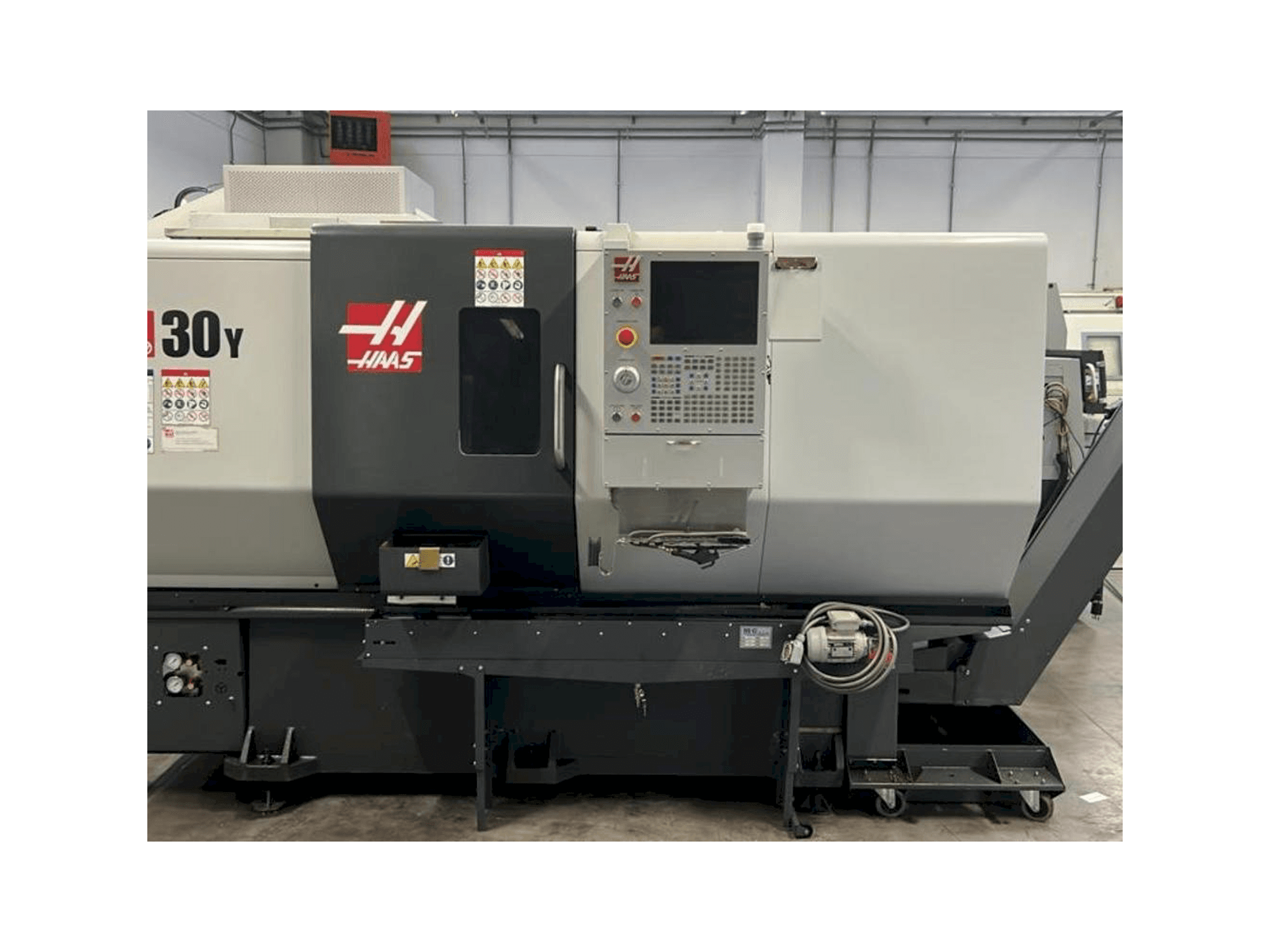 Makine HAAS DS30Y - Önden görünüm