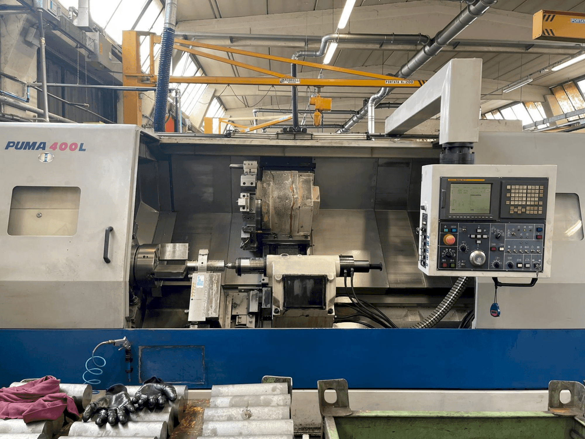 Makine DAEWOO PUMA 400 LA - Önden görünüm