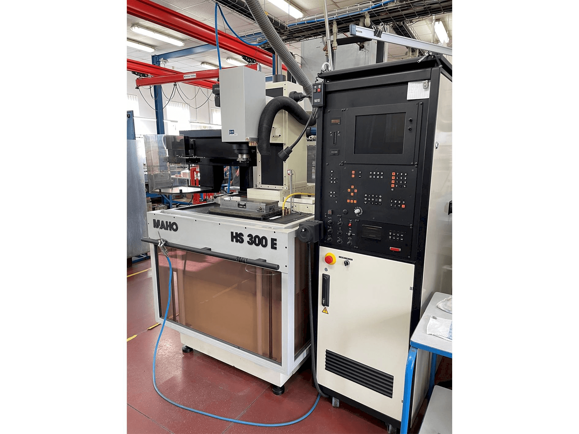 Makine Maho HS 300 E - Önden görünüm