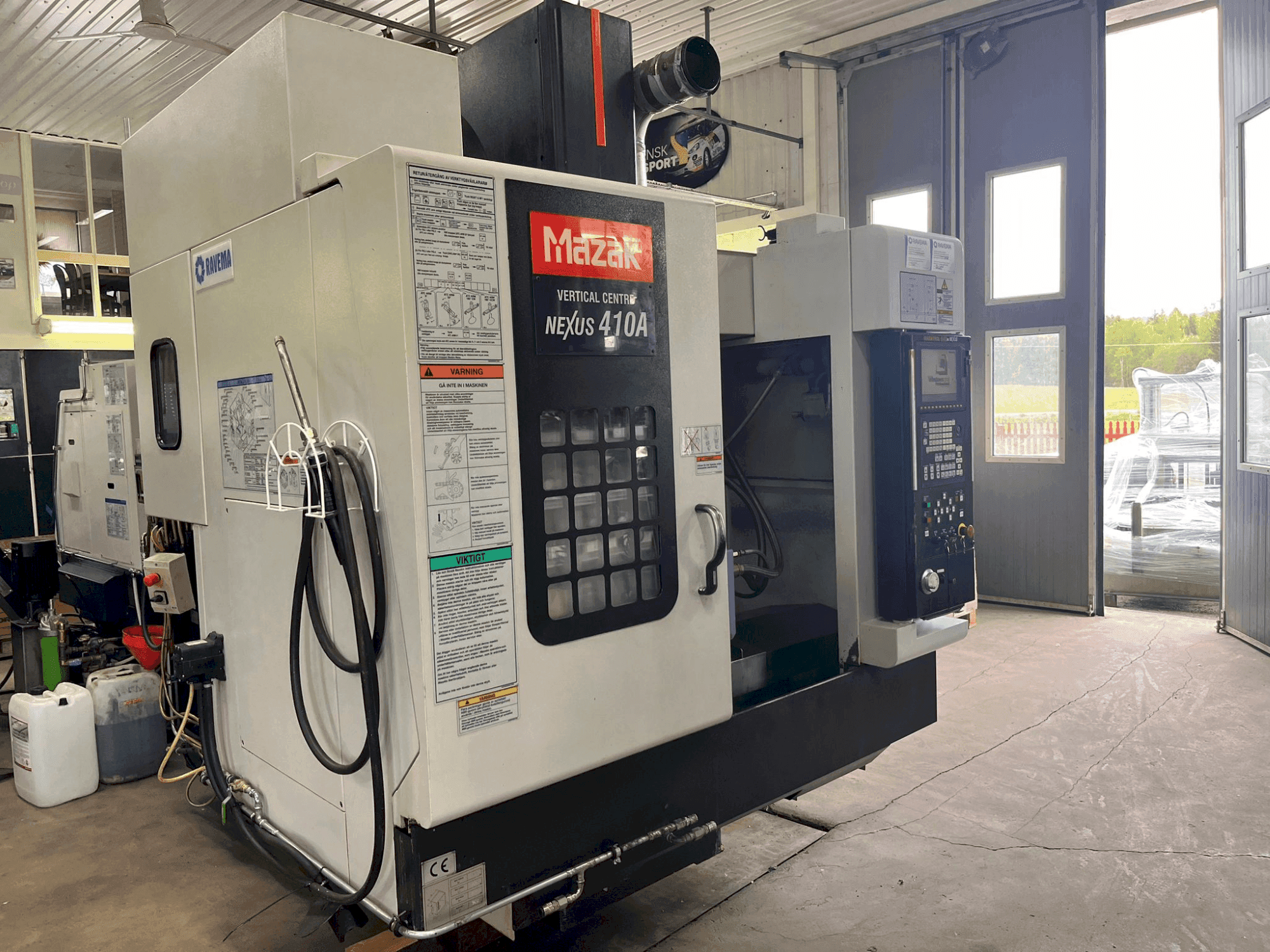 Makine Mazak VCN-410A - Önden görünüm