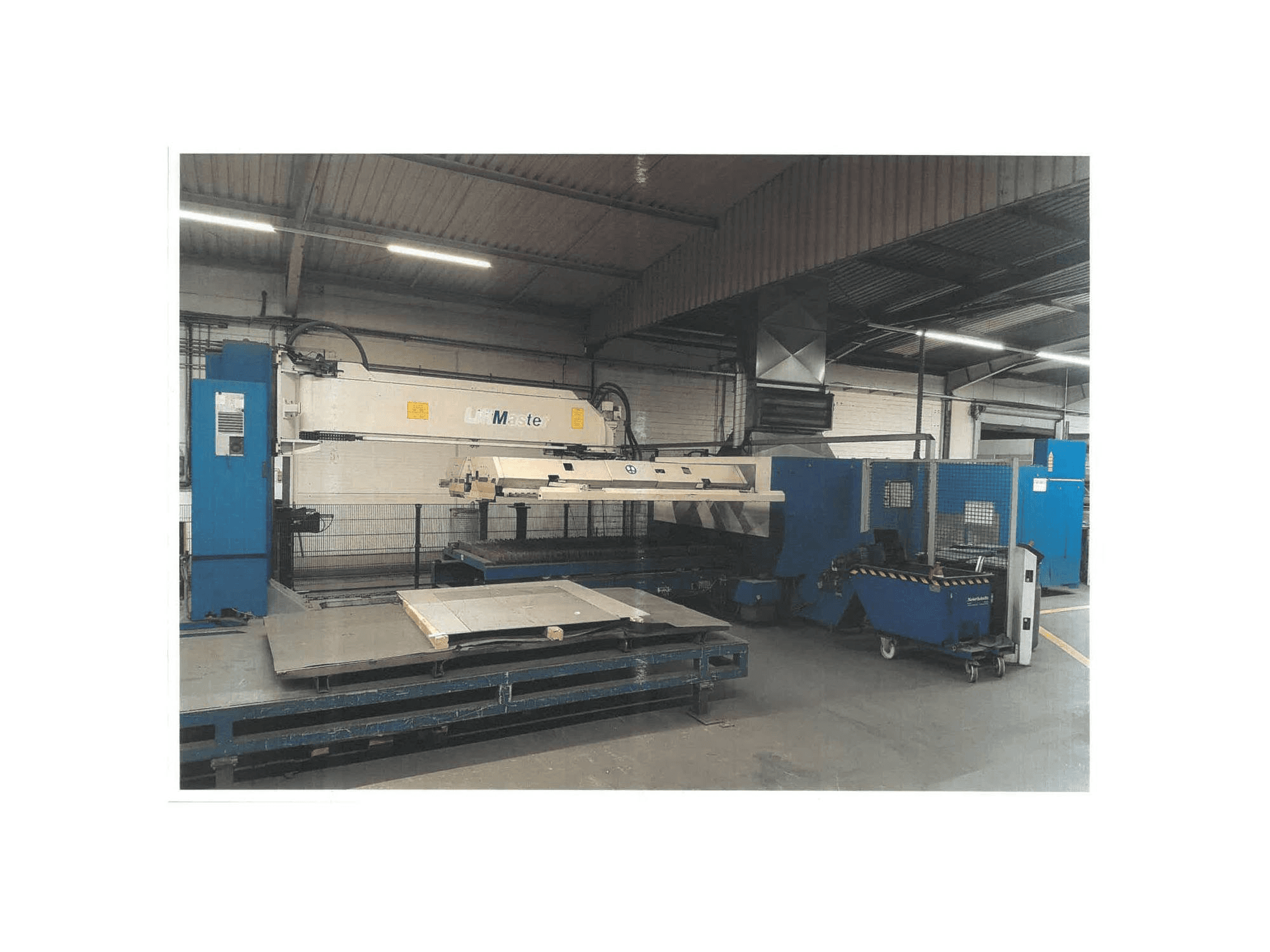 Makine TRUMPF Laser 50/30 - Önden görünüm
