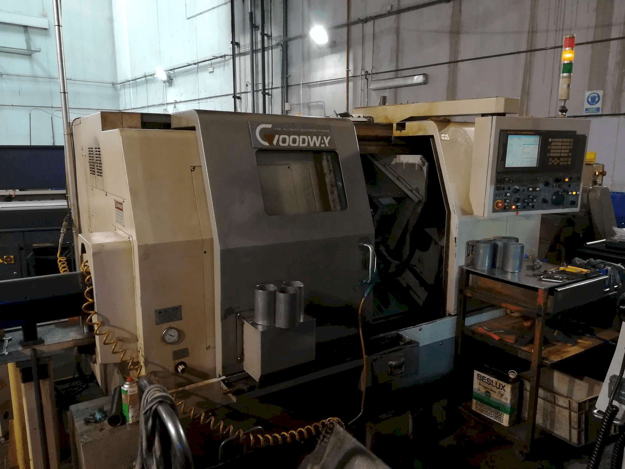 Makine Goodway GS 200 - Önden görünüm