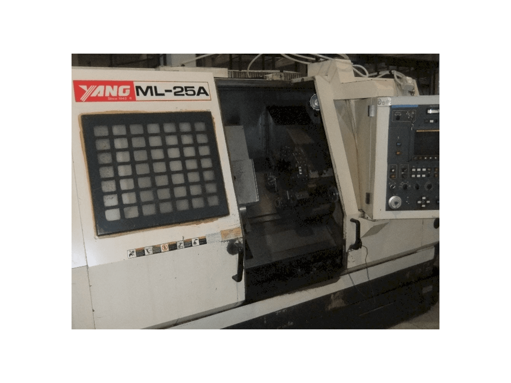 Makine Yang ML 25A - Önden görünüm